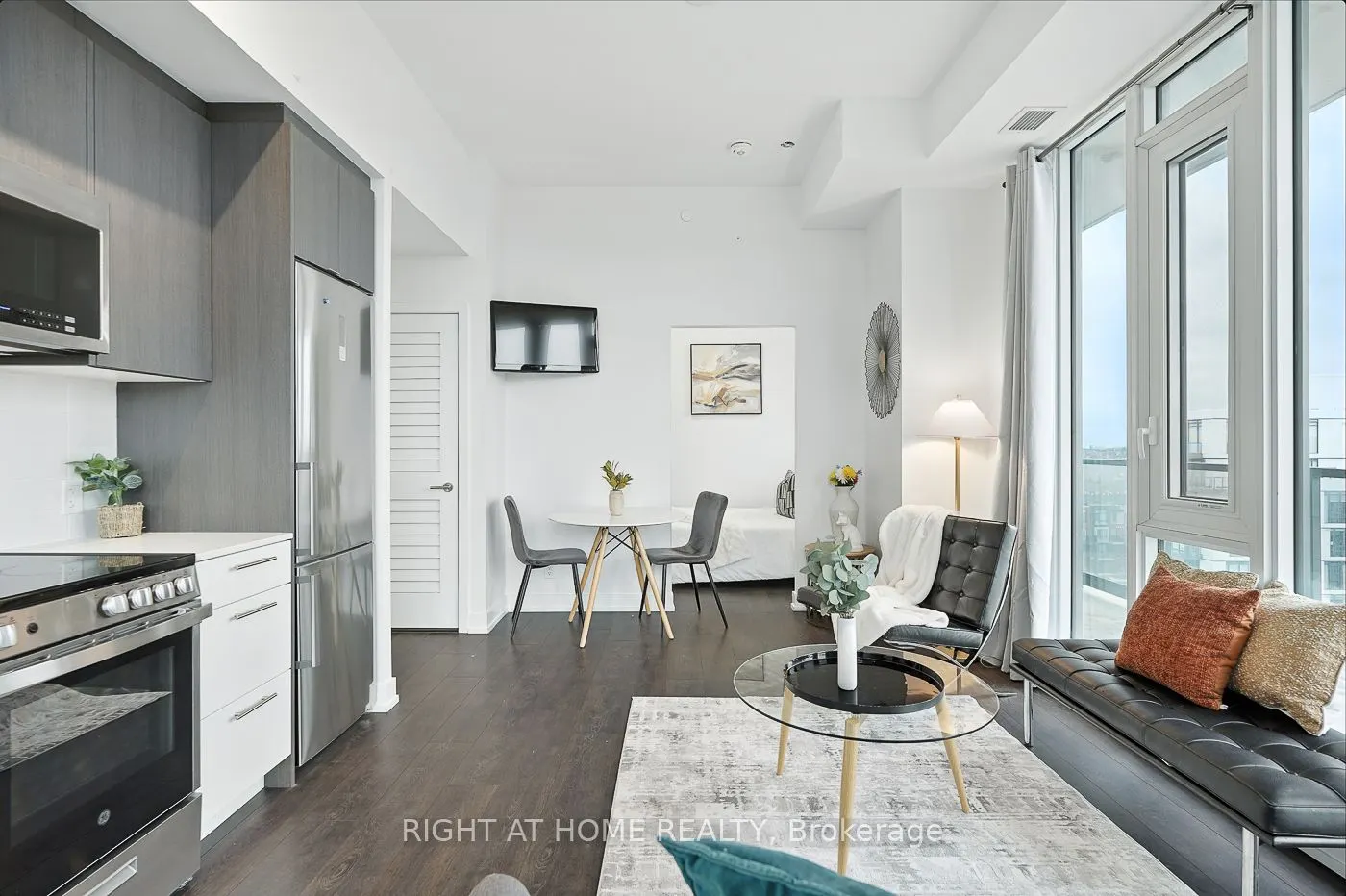 215 Veterans Drive S, #3