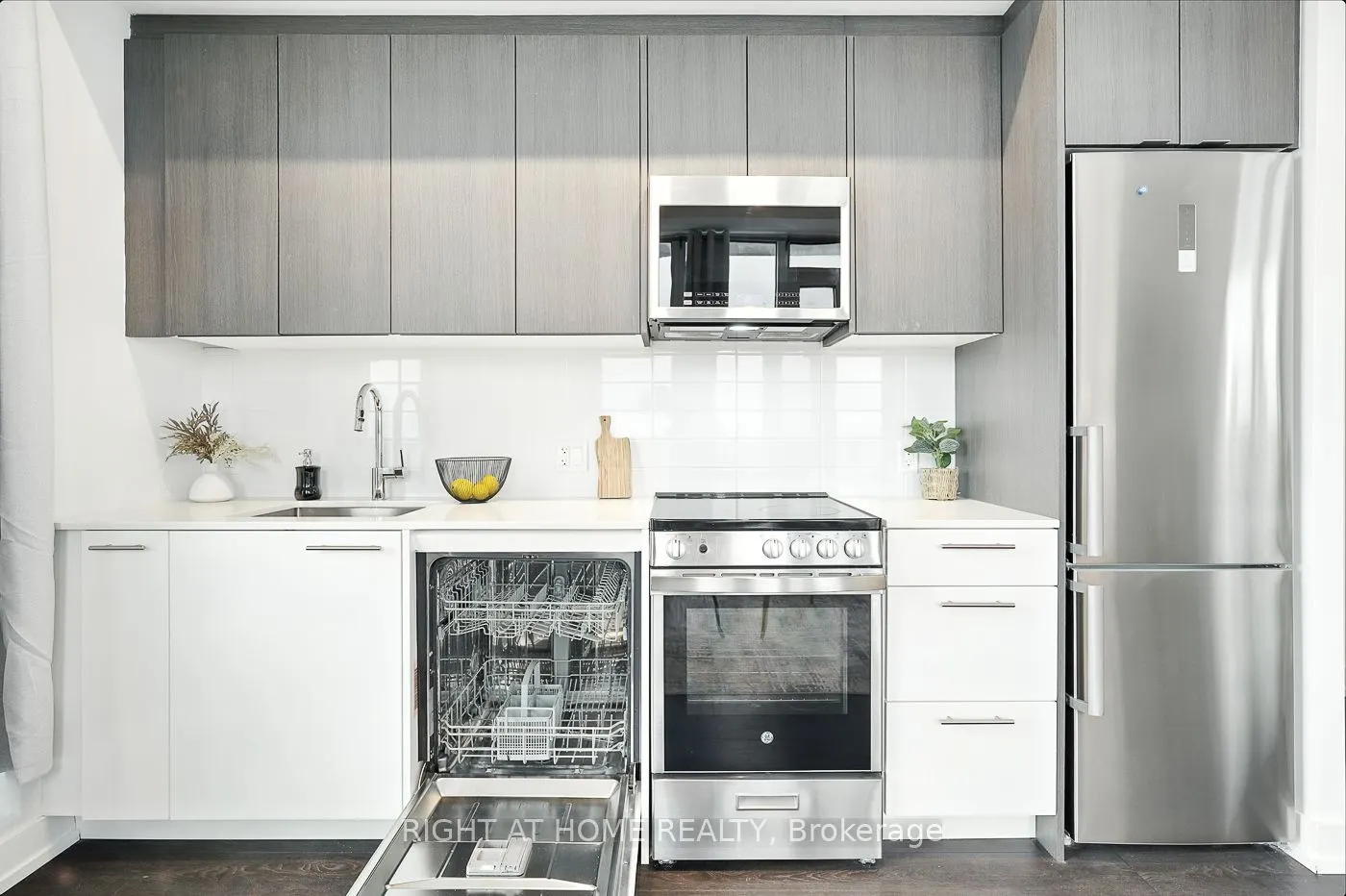 215 Veterans Drive S, #3