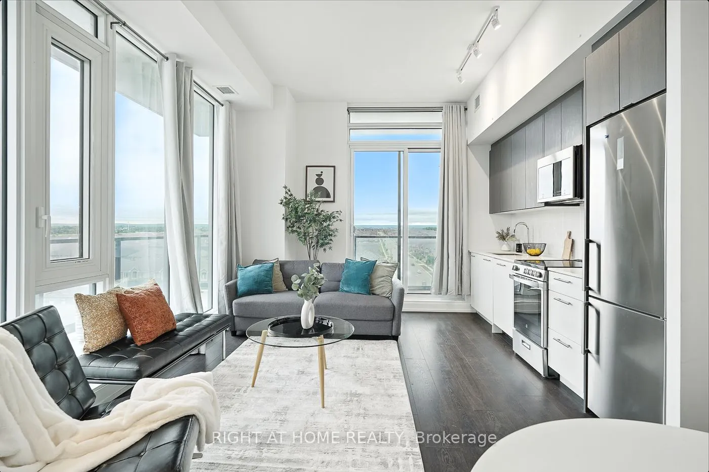 215 Veterans Drive S, #3
