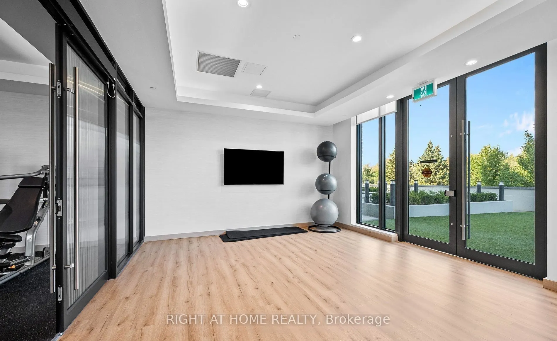 215 Veterans Drive S, #3