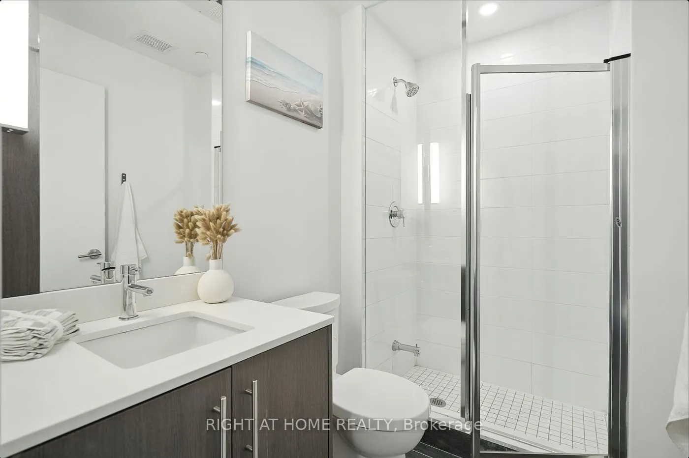 215 Veterans Drive S, #3
