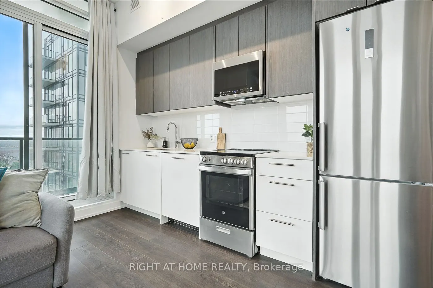 215 Veterans Drive S, #3