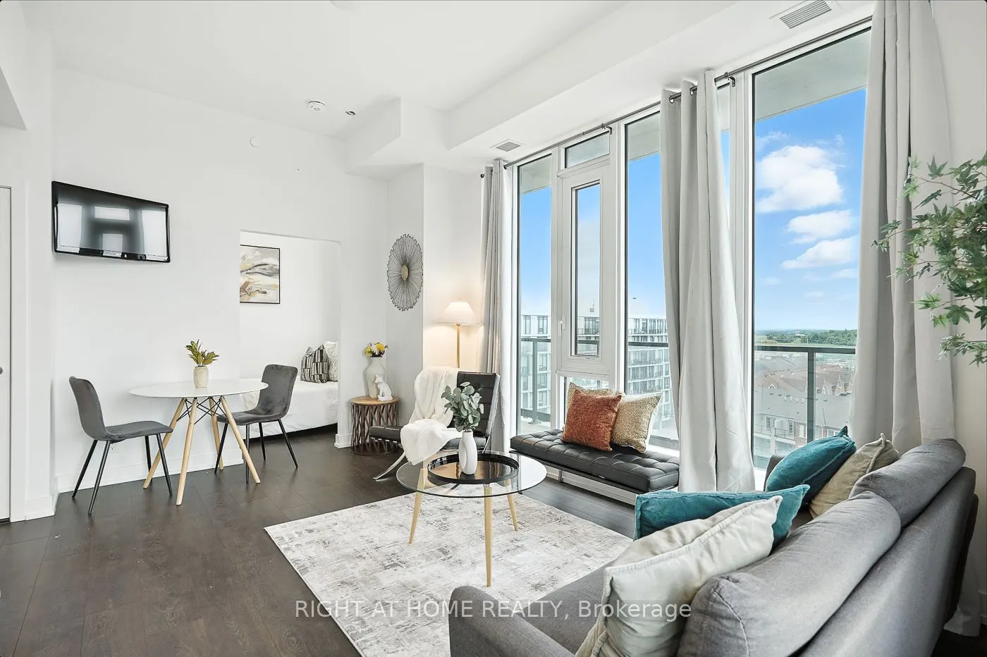215 Veterans Drive S, #3