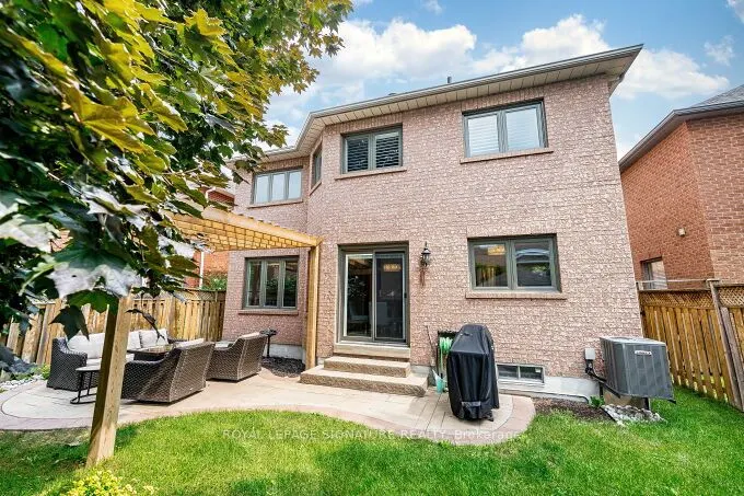 6874 Lisgar Drive