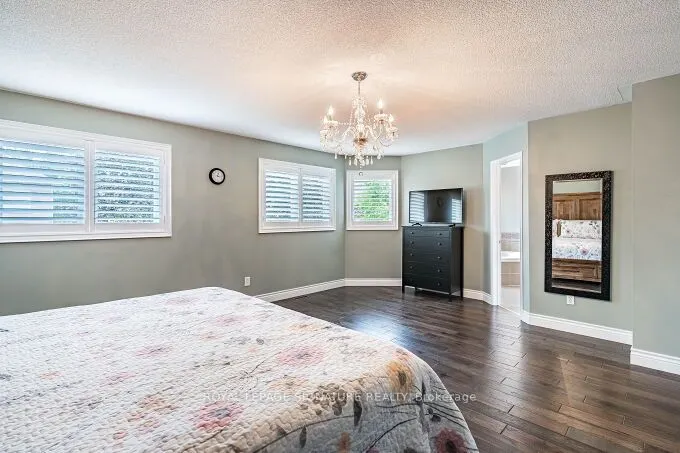 6874 Lisgar Drive
