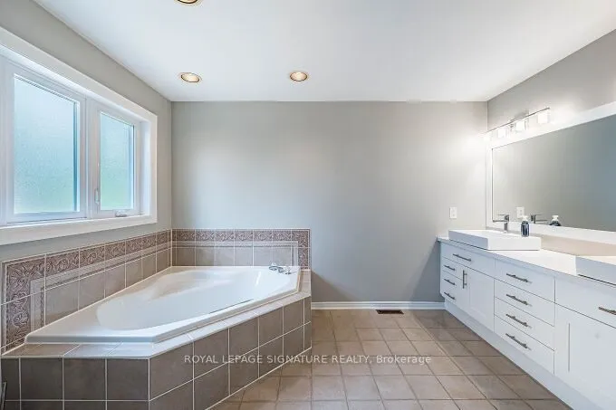 6874 Lisgar Drive