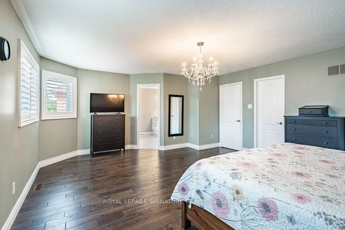 6874 Lisgar Drive
