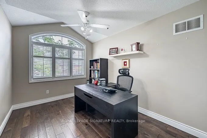 6874 Lisgar Drive