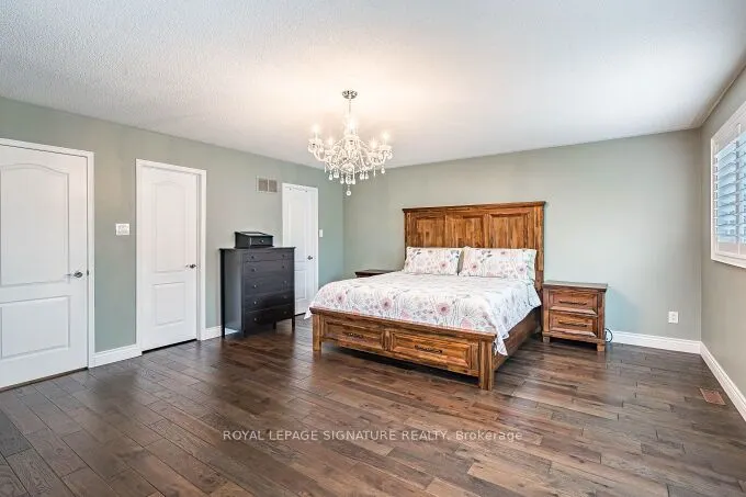 6874 Lisgar Drive