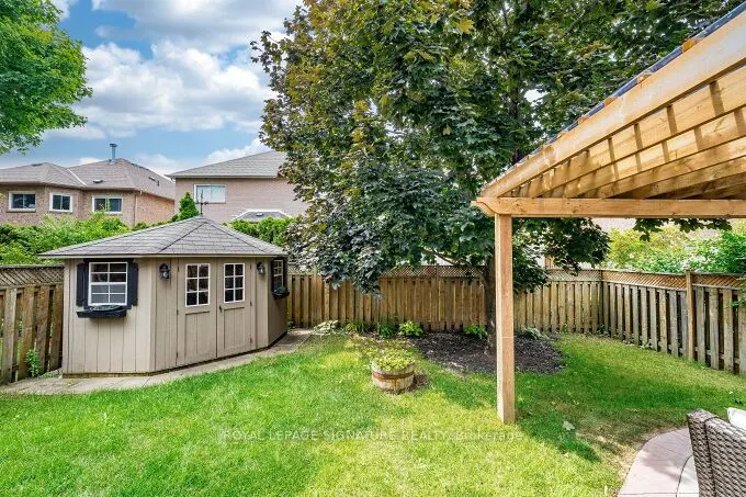 6874 Lisgar Drive