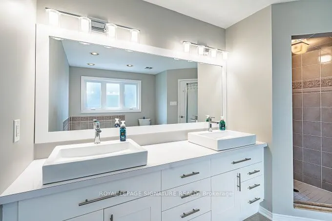 6874 Lisgar Drive
