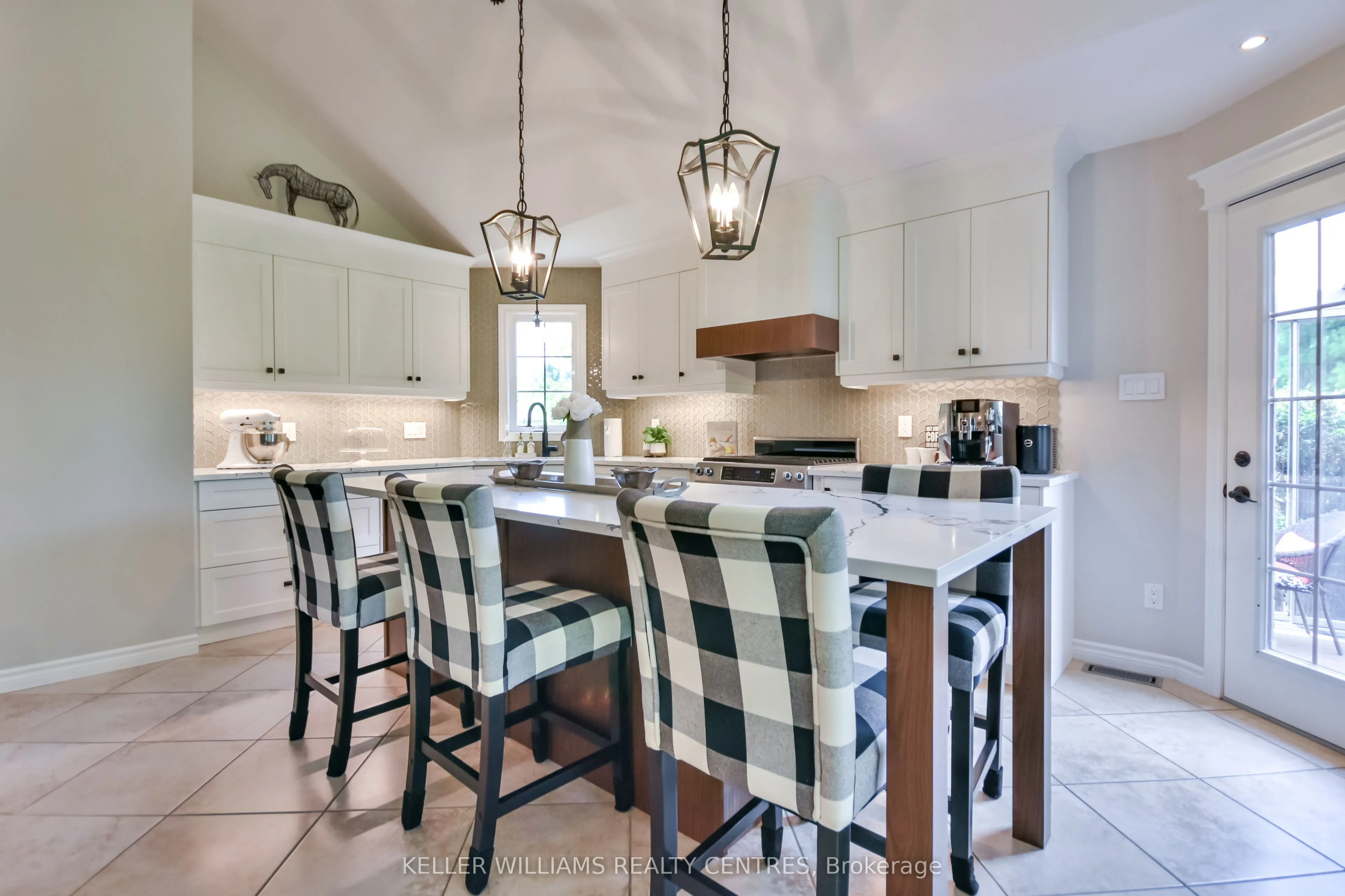 10 Reddington Drive, #1