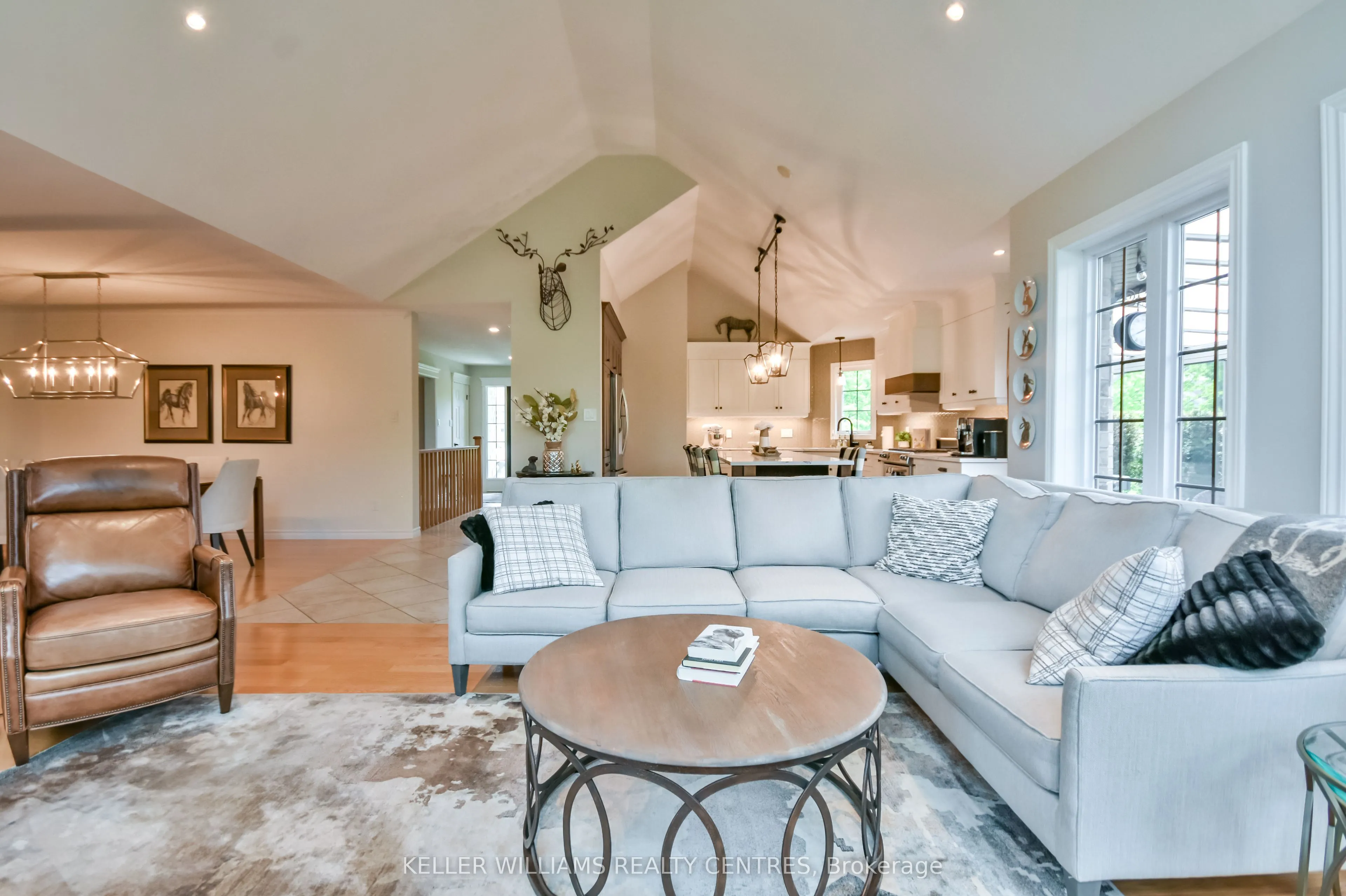 10 Reddington Drive, #1