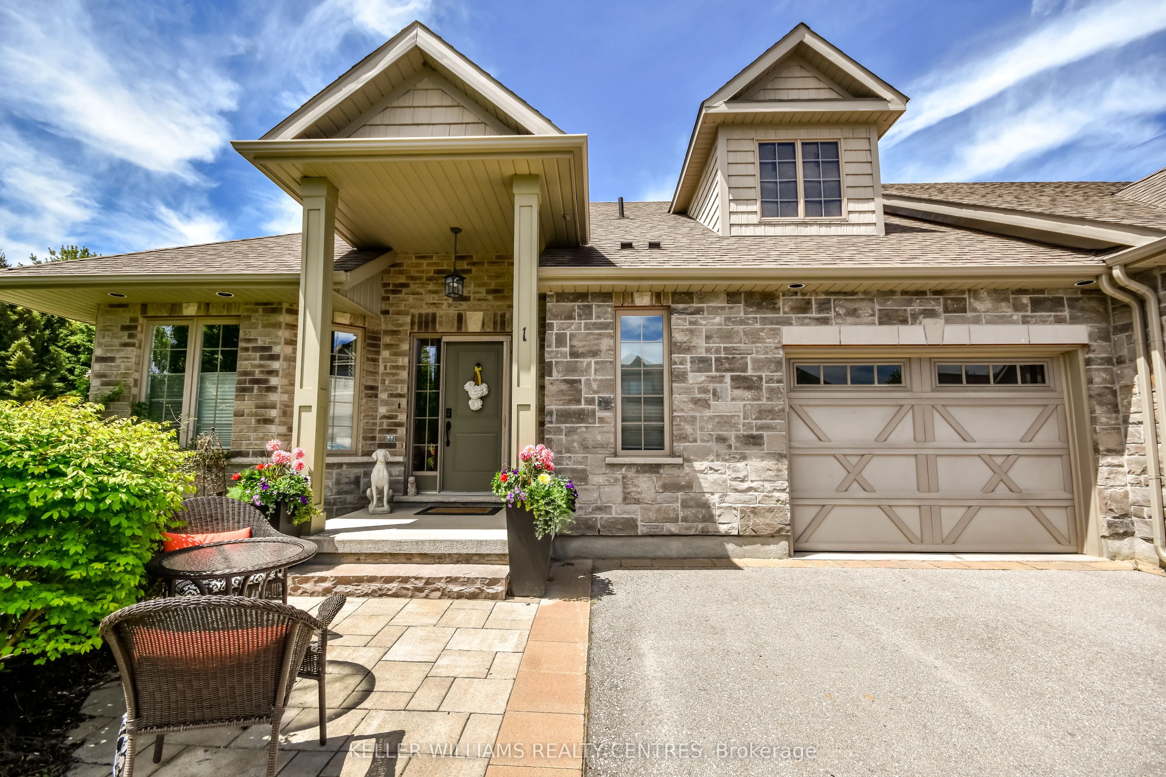 10 Reddington Drive, #1