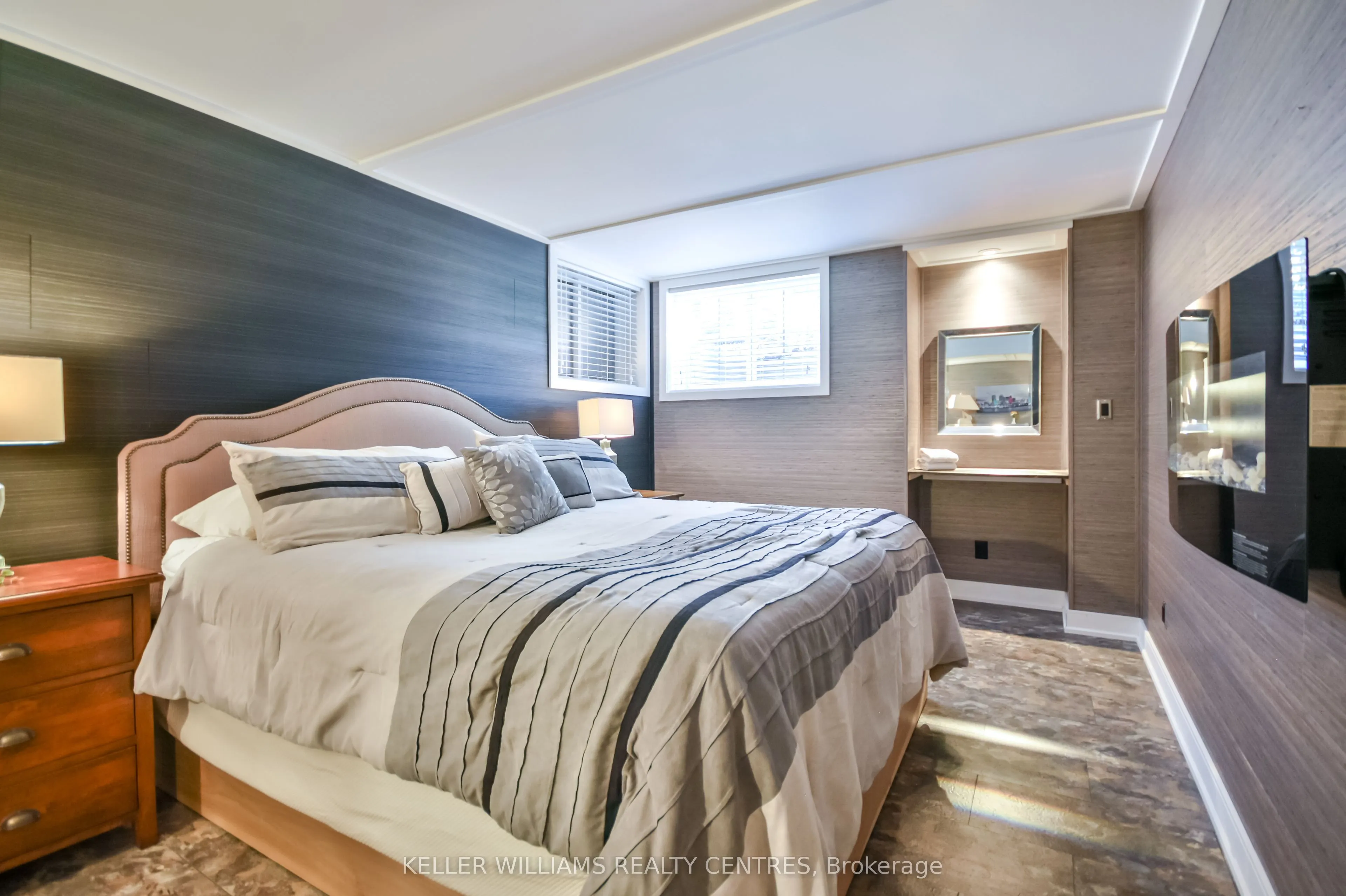 10 Reddington Drive, #1
