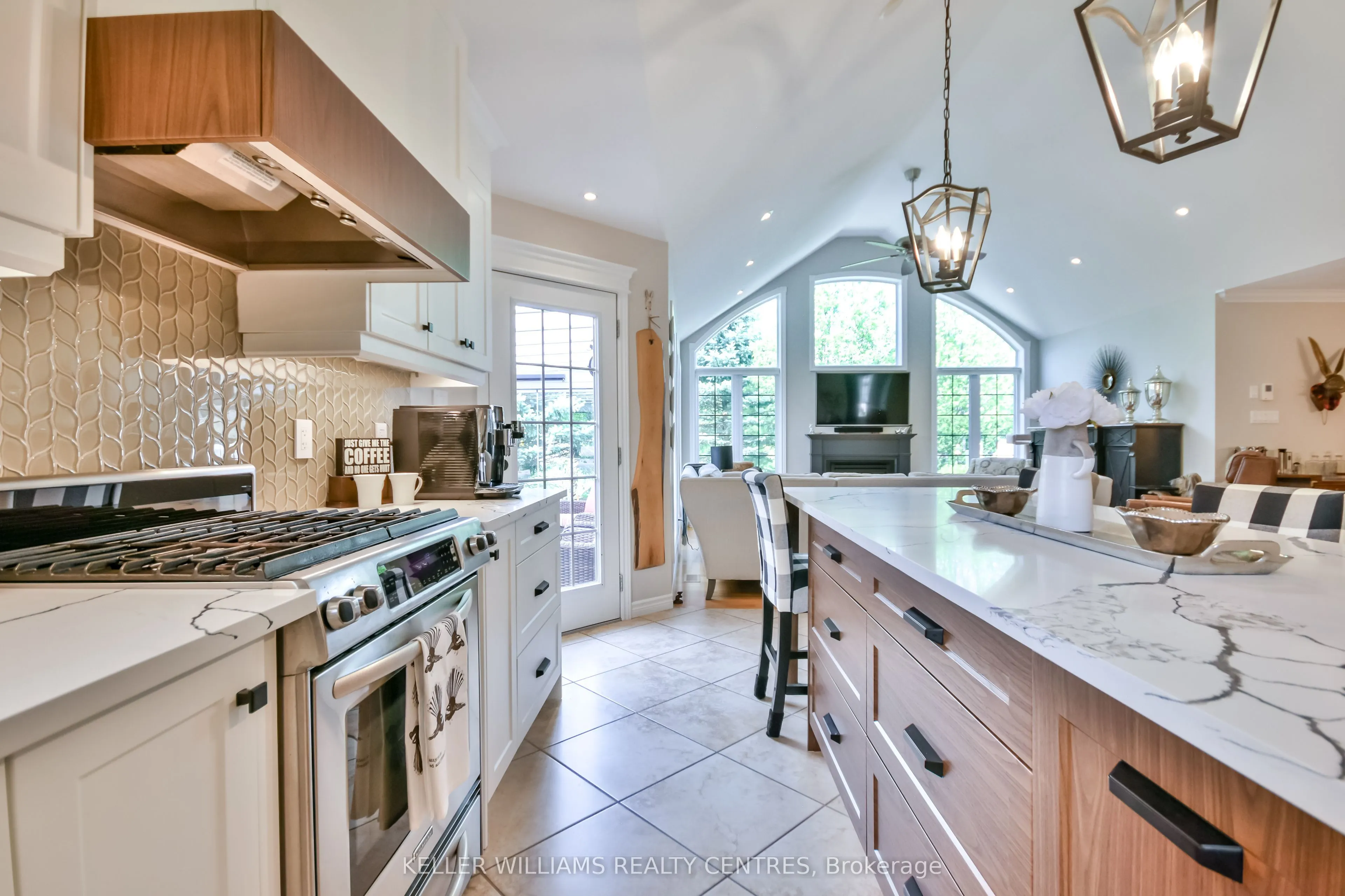 10 Reddington Drive, #1