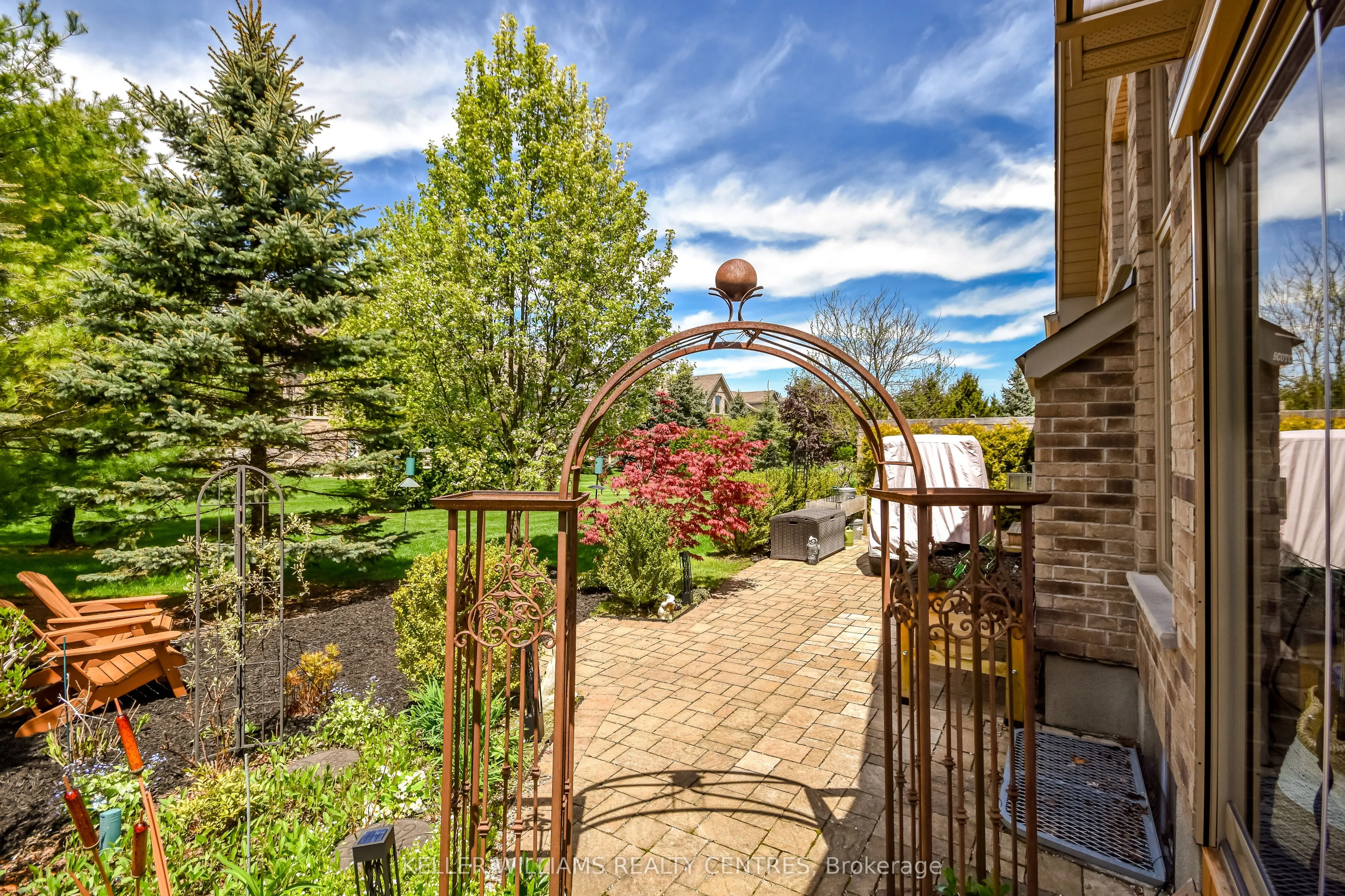 10 Reddington Drive, #1