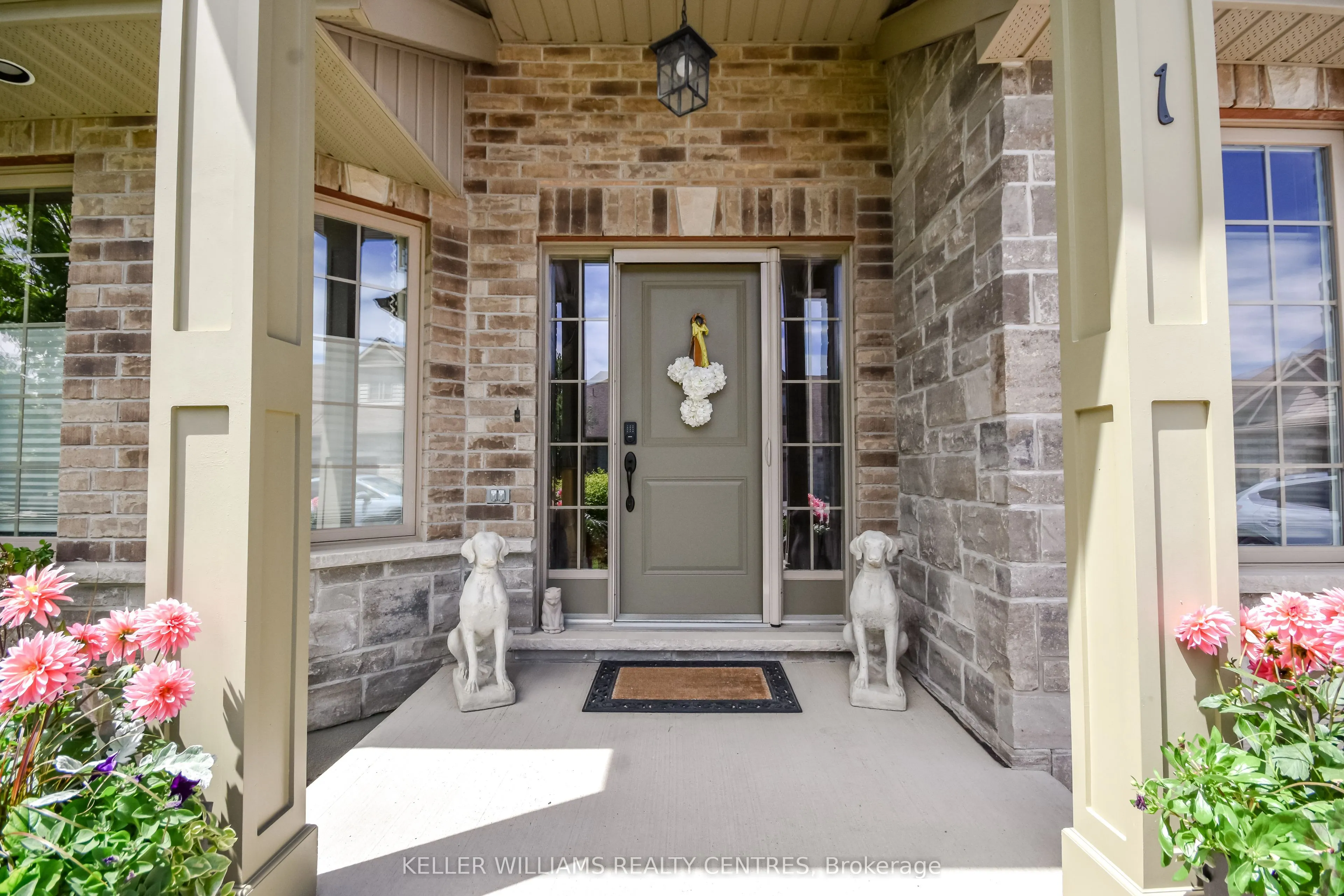 10 Reddington Drive, #1