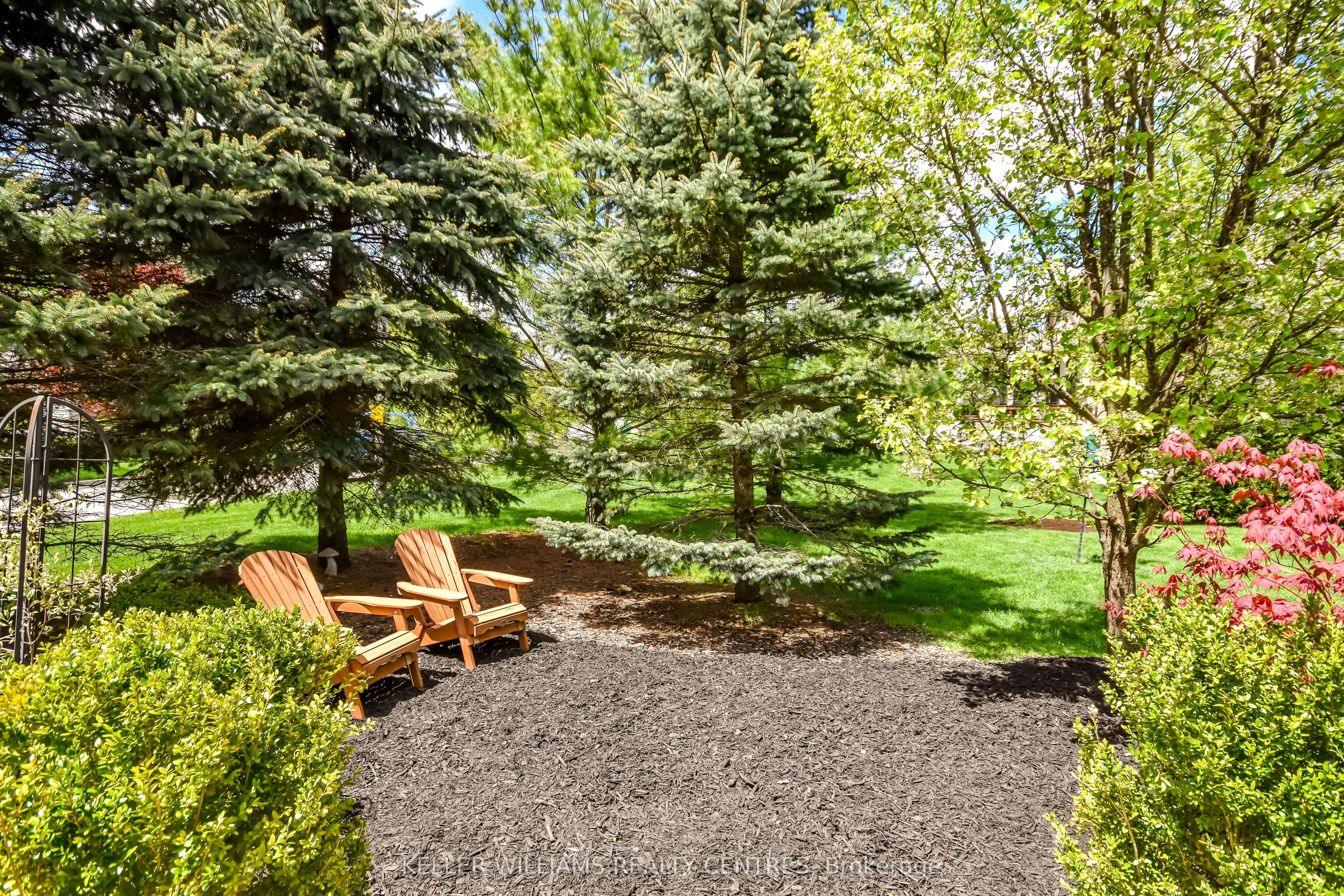 10 Reddington Drive, #1