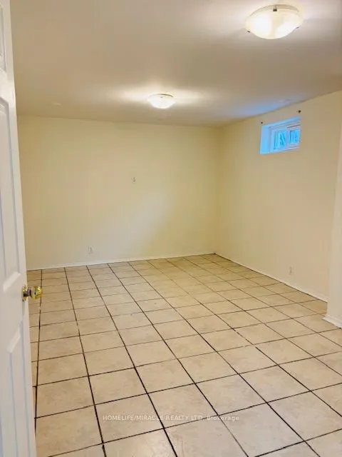 30 Flavian Crescent, #Basement