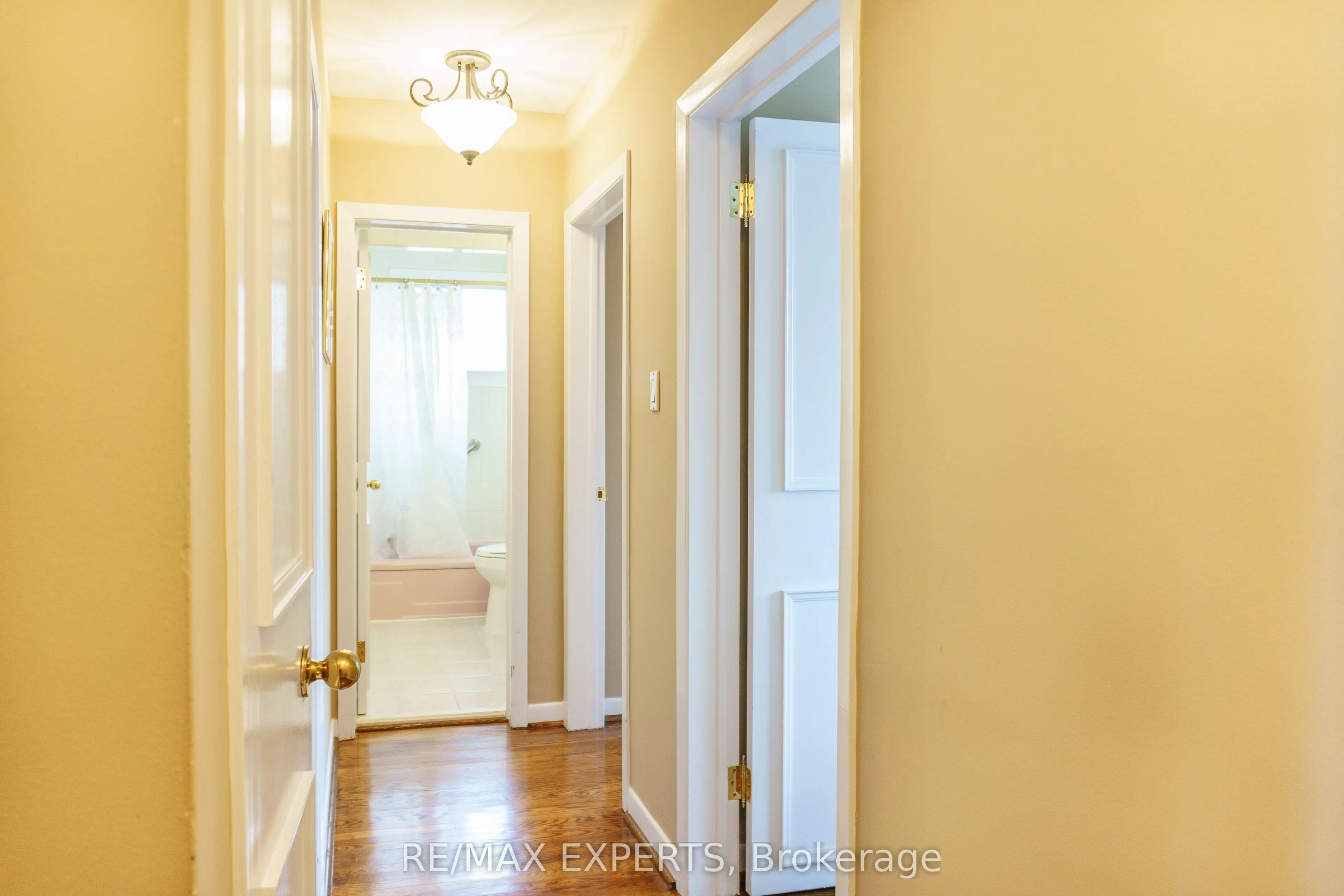 8 Charrington Crescent