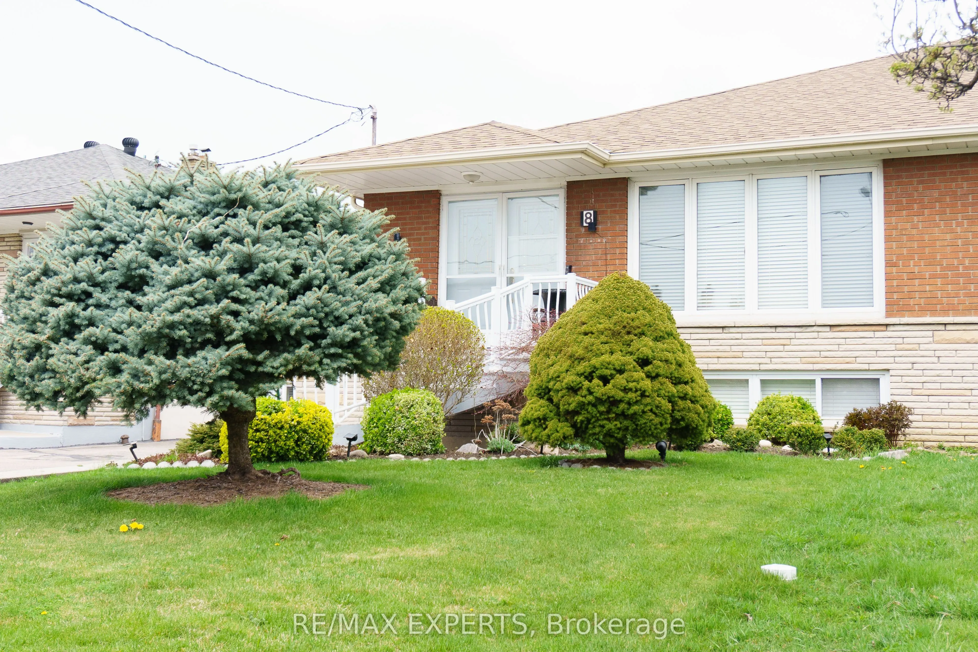8 Charrington Crescent