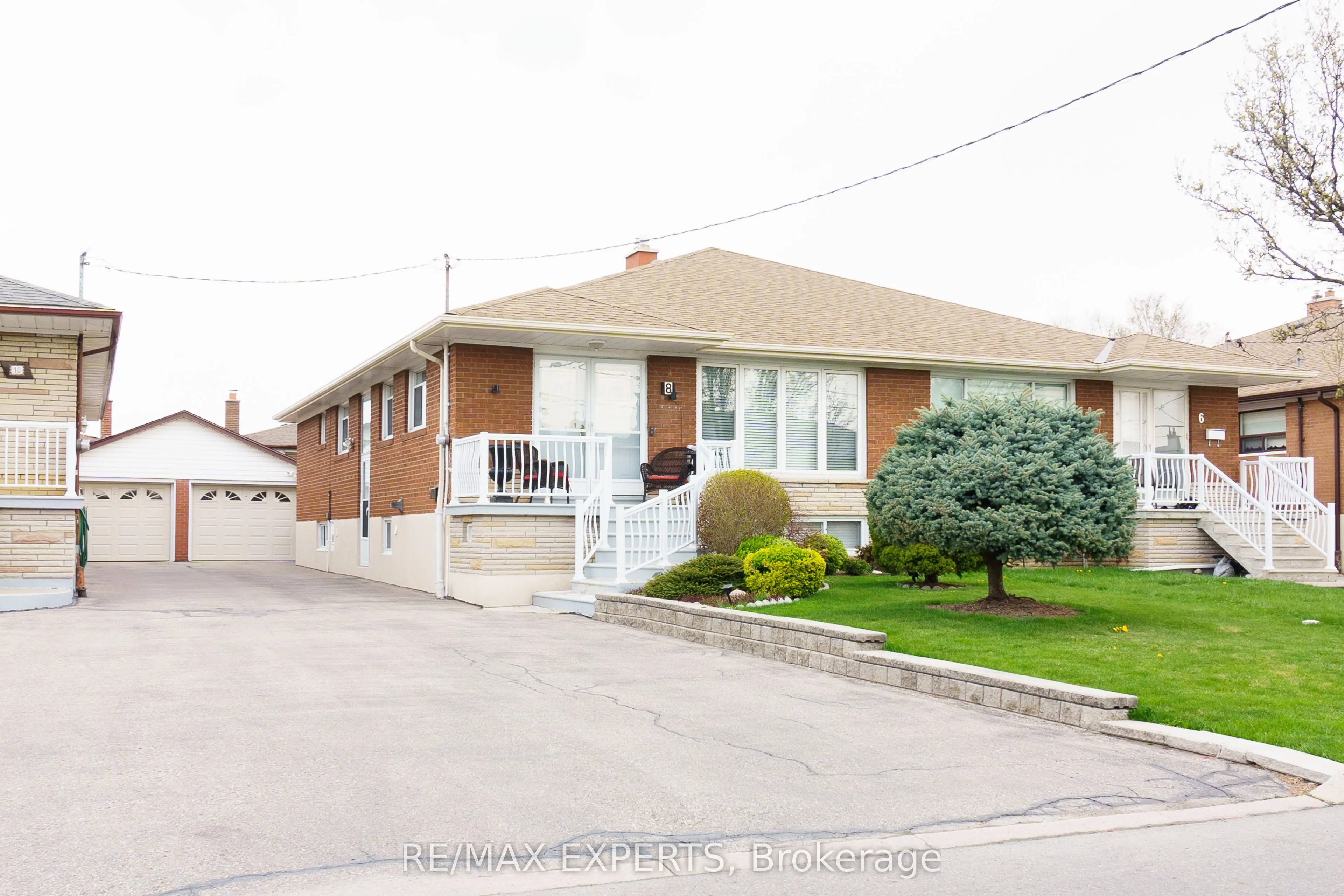 8 Charrington Crescent