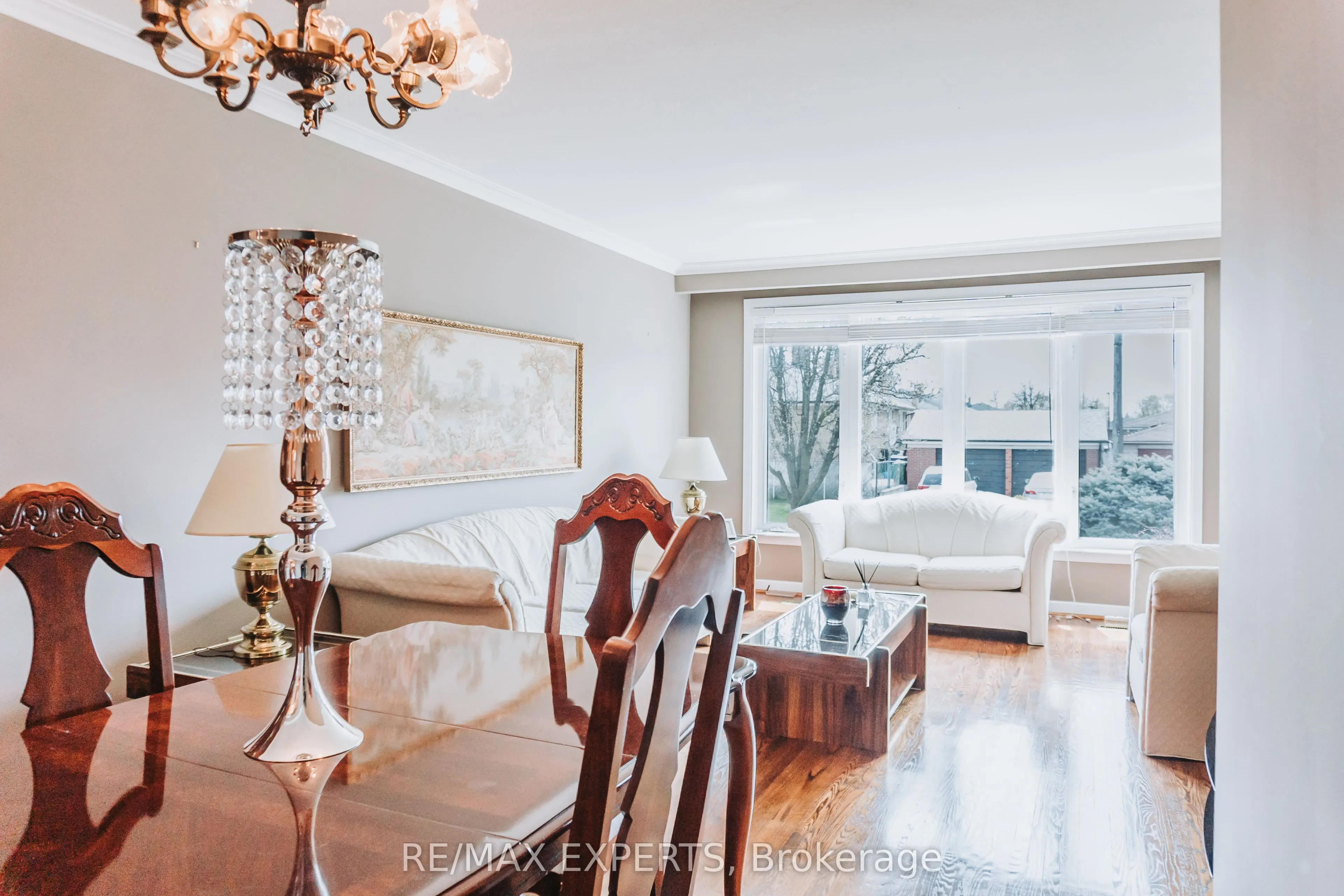 8 Charrington Crescent