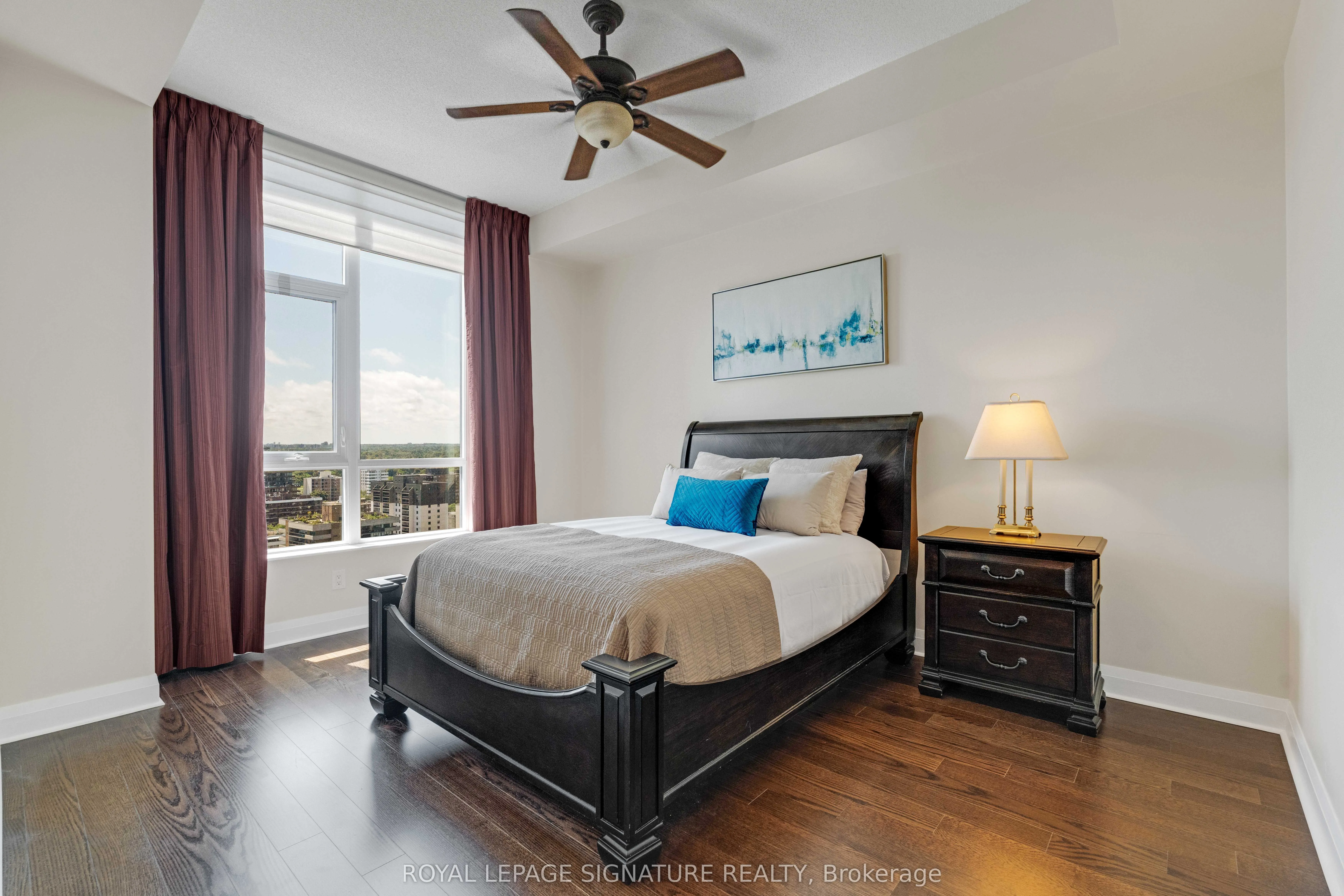 1 Hurontario Street, #1901