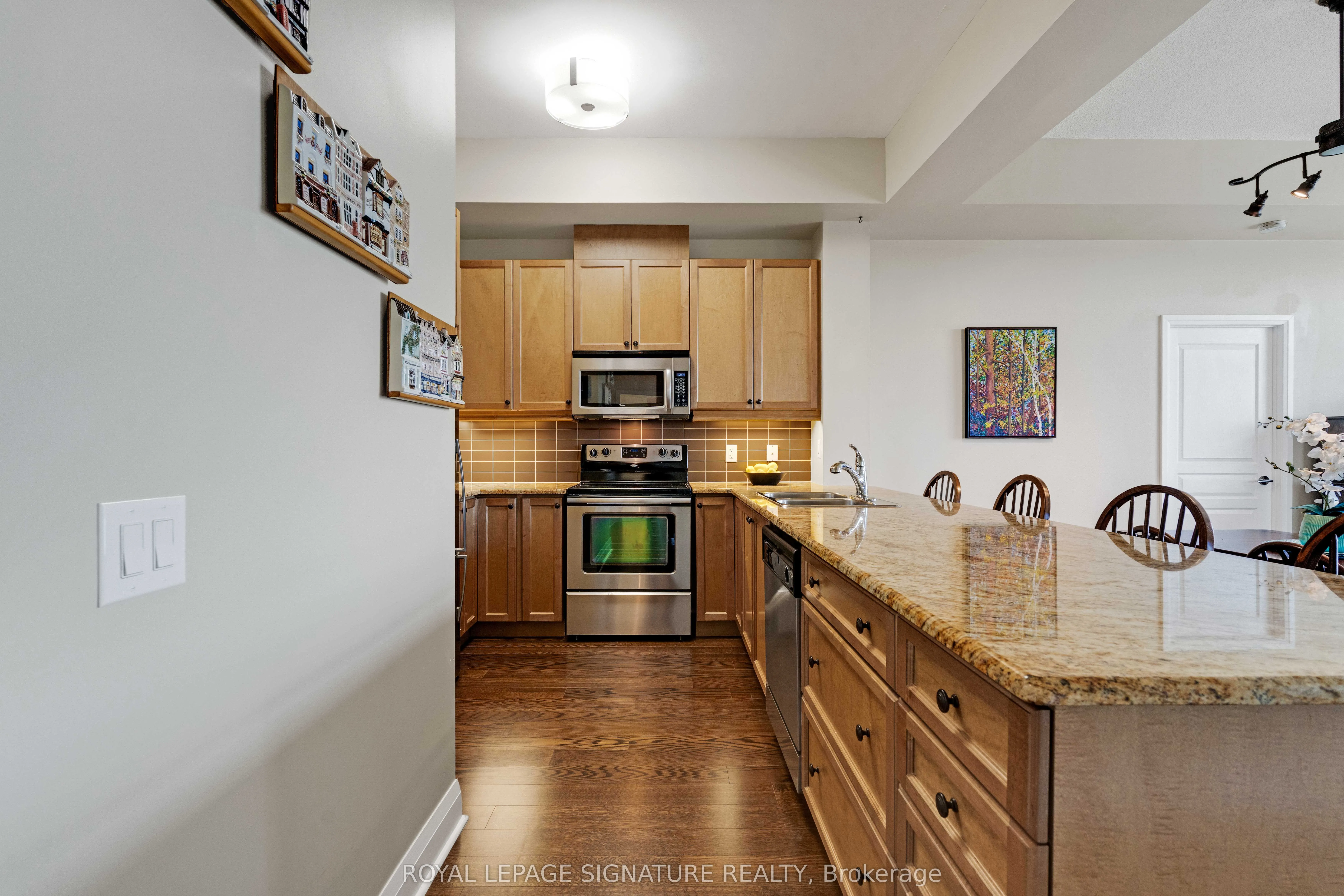 1 Hurontario Street, #1901