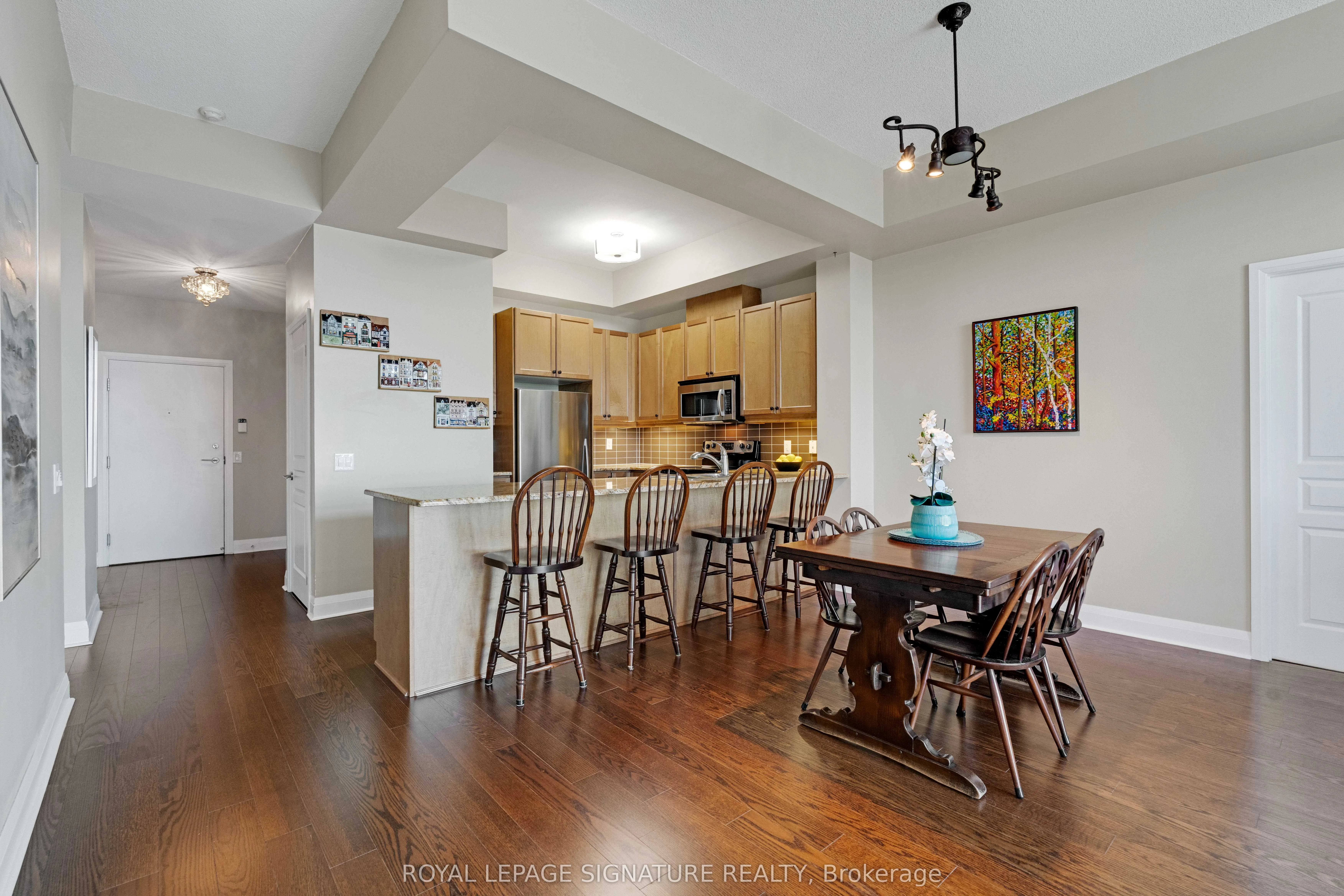 1 Hurontario Street, #1901