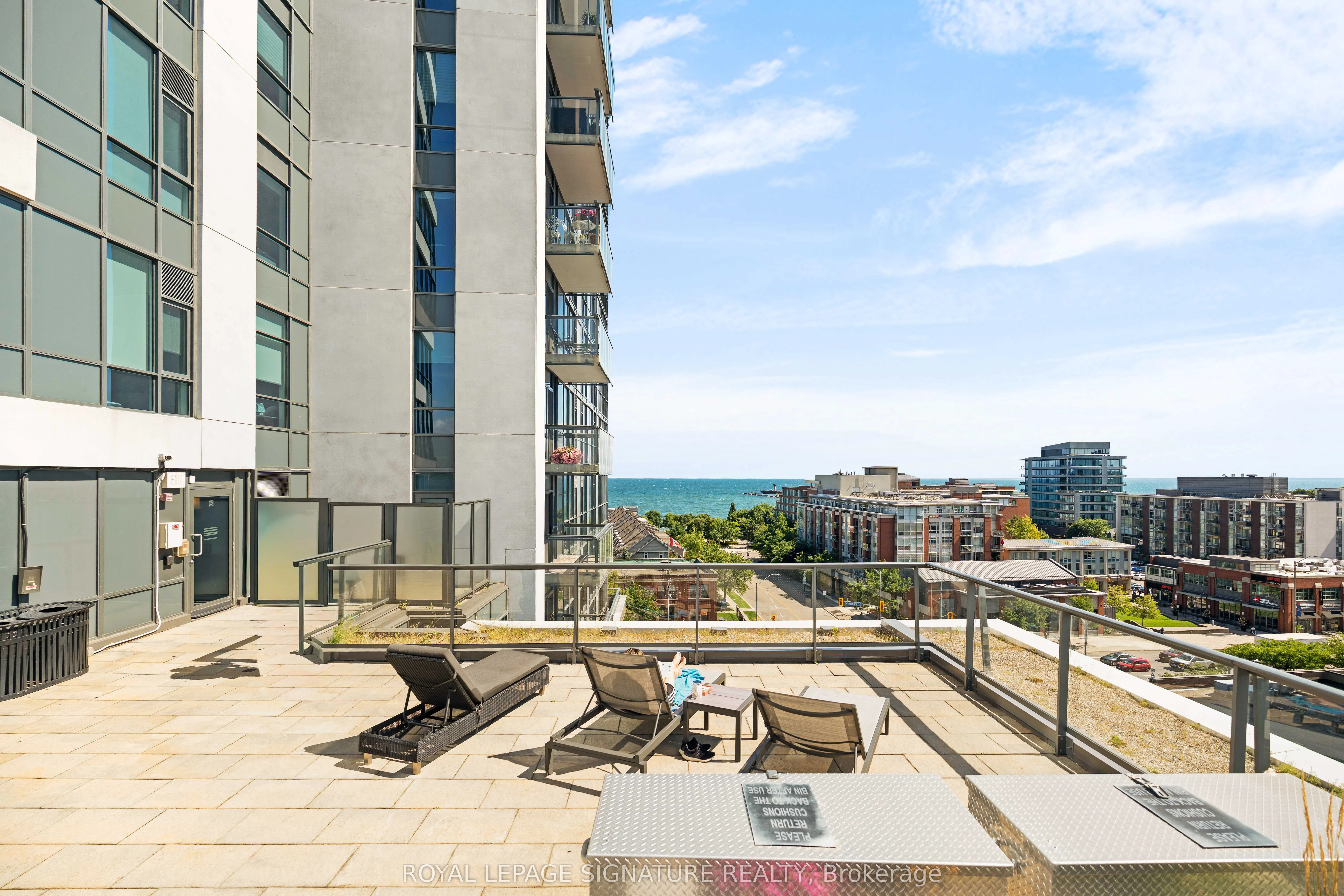 1 Hurontario Street, #1901