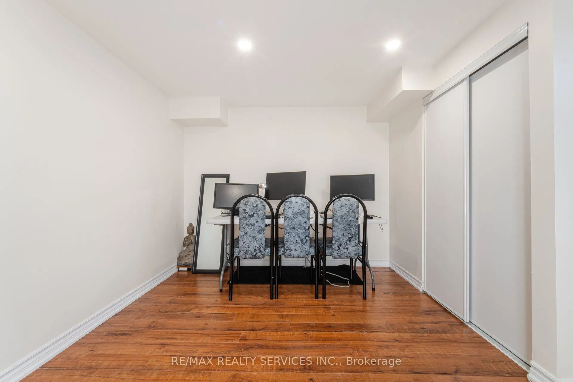 139 Rutherford Road N