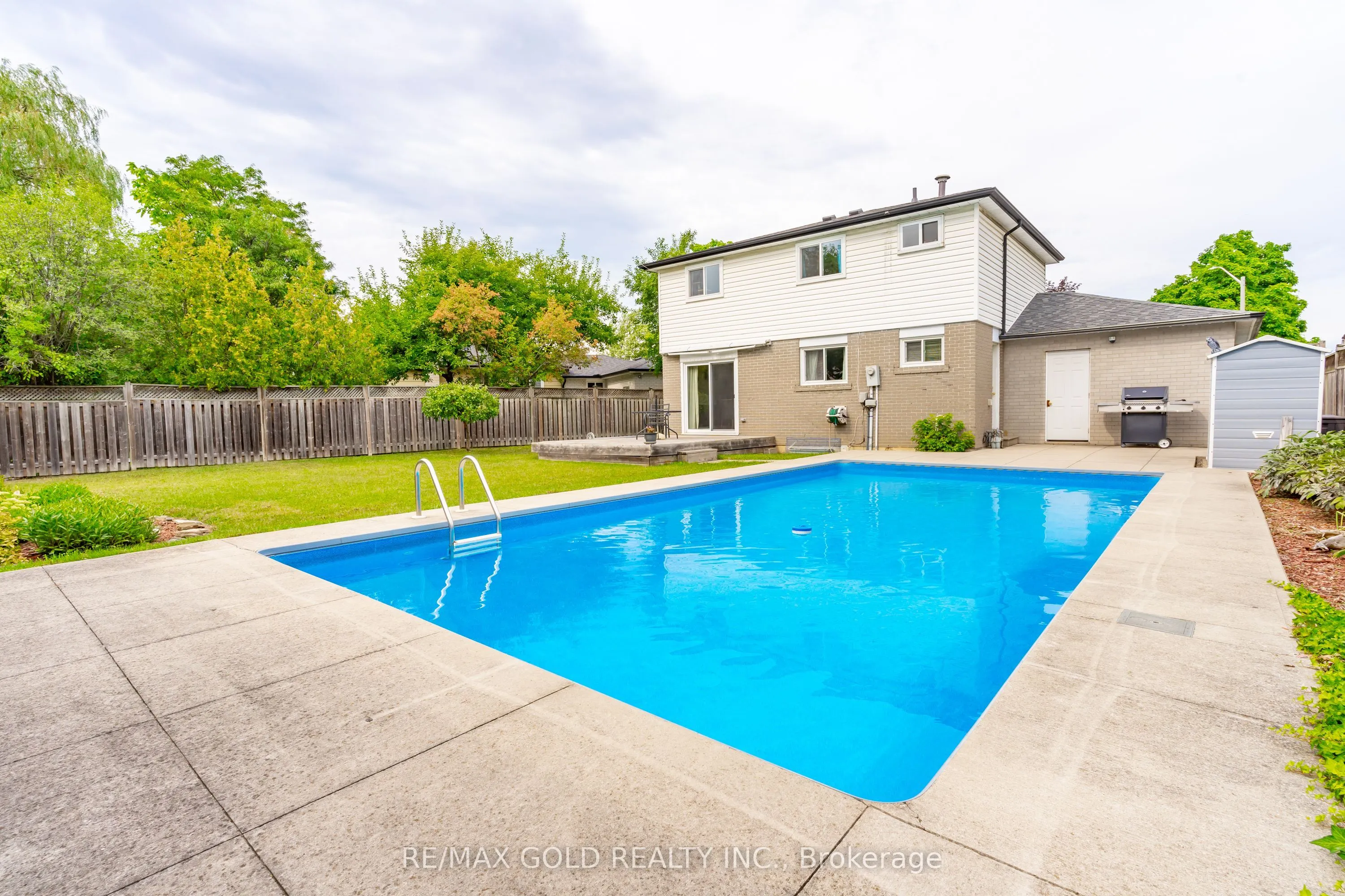 12 Dunblaine Crescent