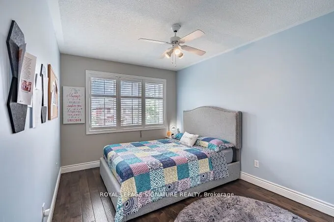 6874 Lisgar Drive