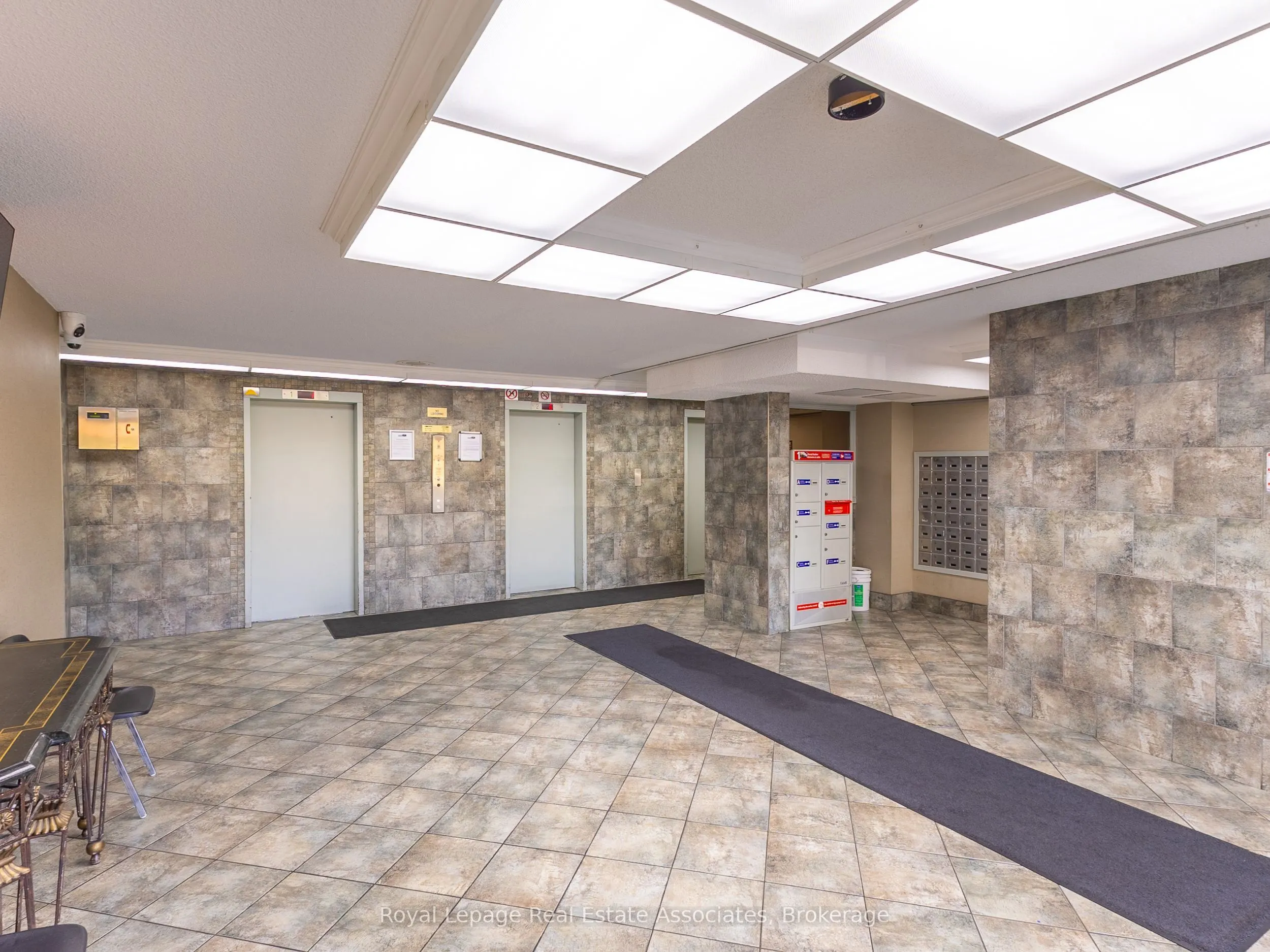 17 Knightsbridge Road, #1205
