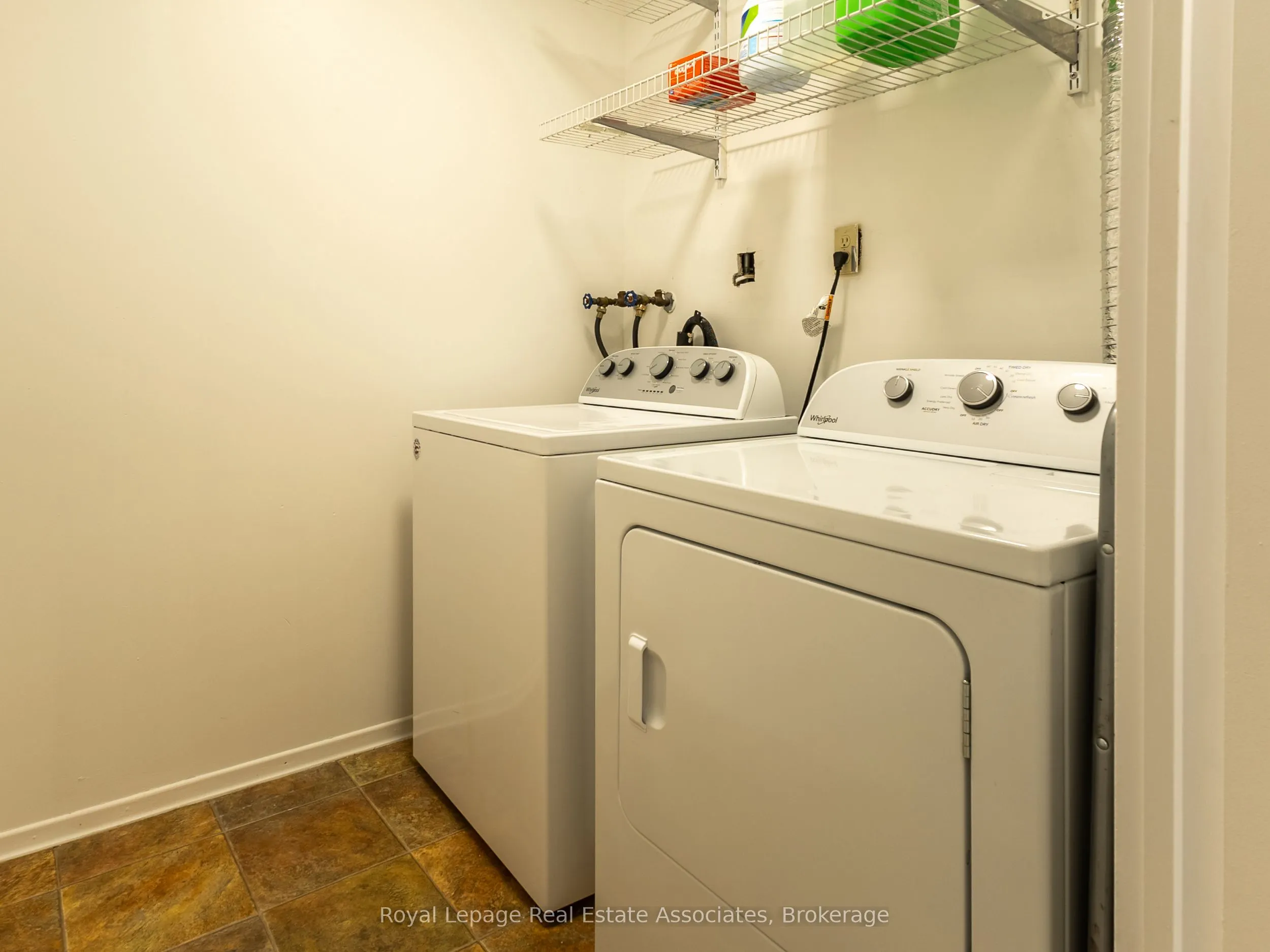 17 Knightsbridge Road, #1205