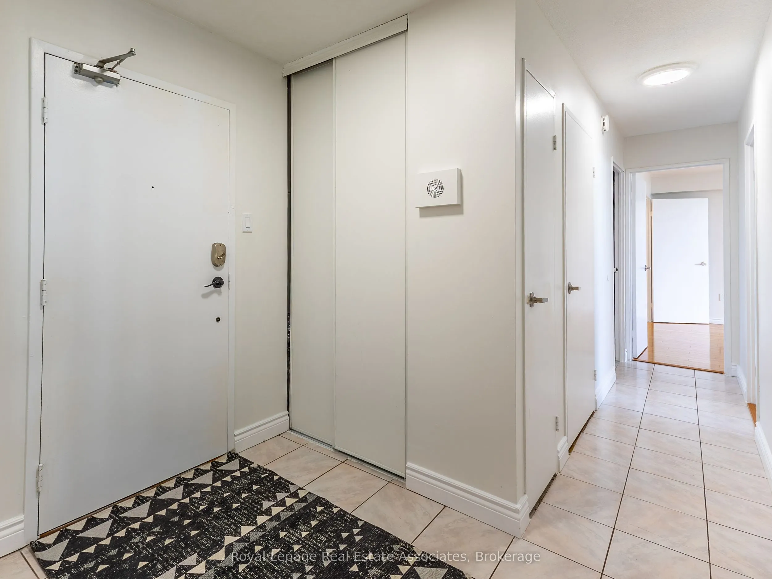 17 Knightsbridge Road, #1205