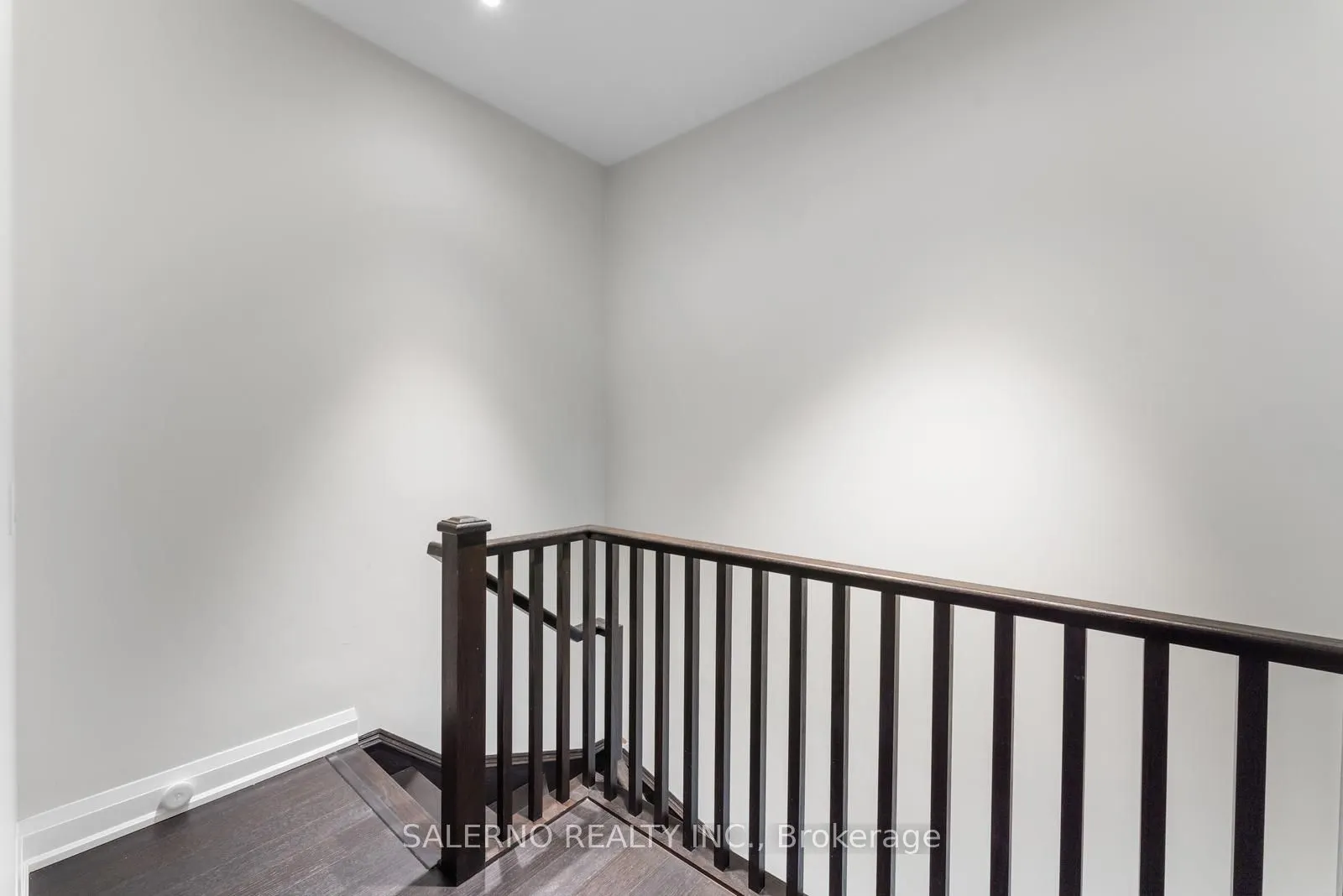 1206 Main Street, #209