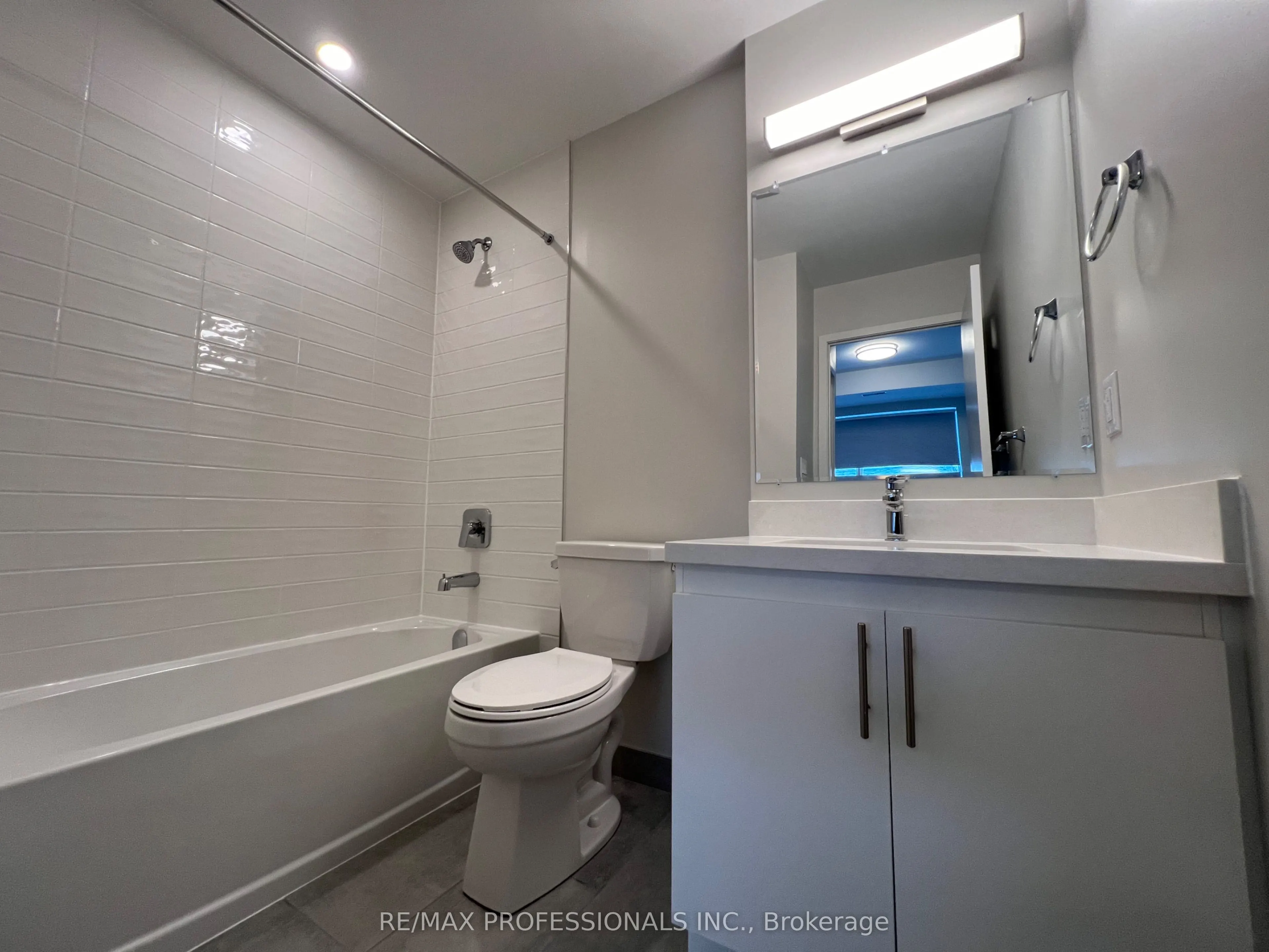 62 Dixfield Drive, #136