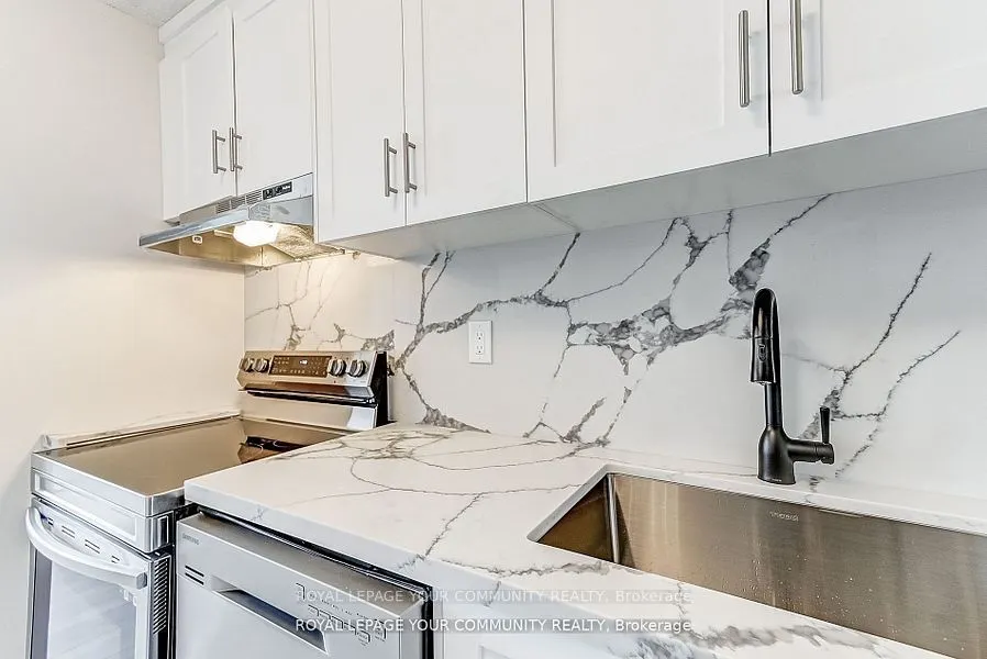 530 Lolita Gardens, #406