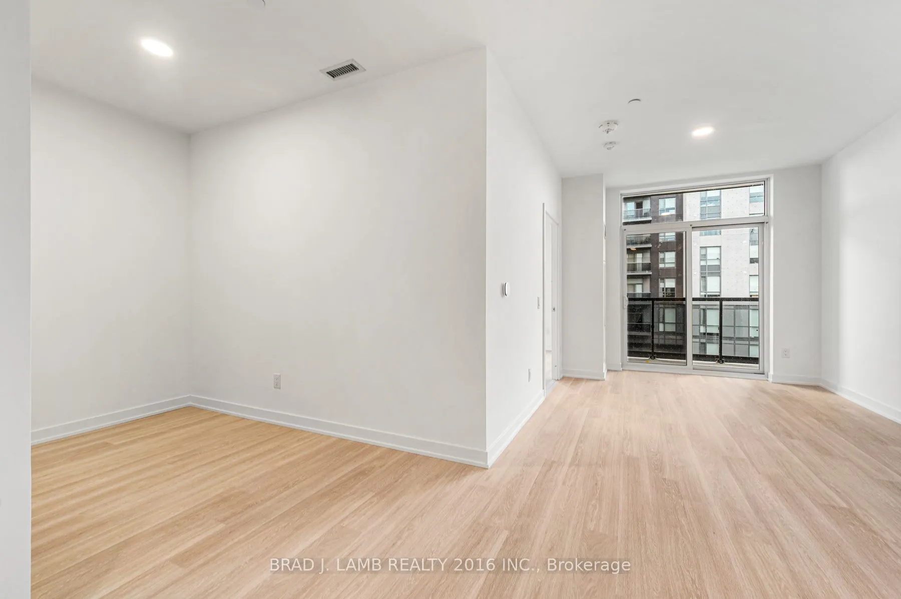 5105 Hurontario Street, #419