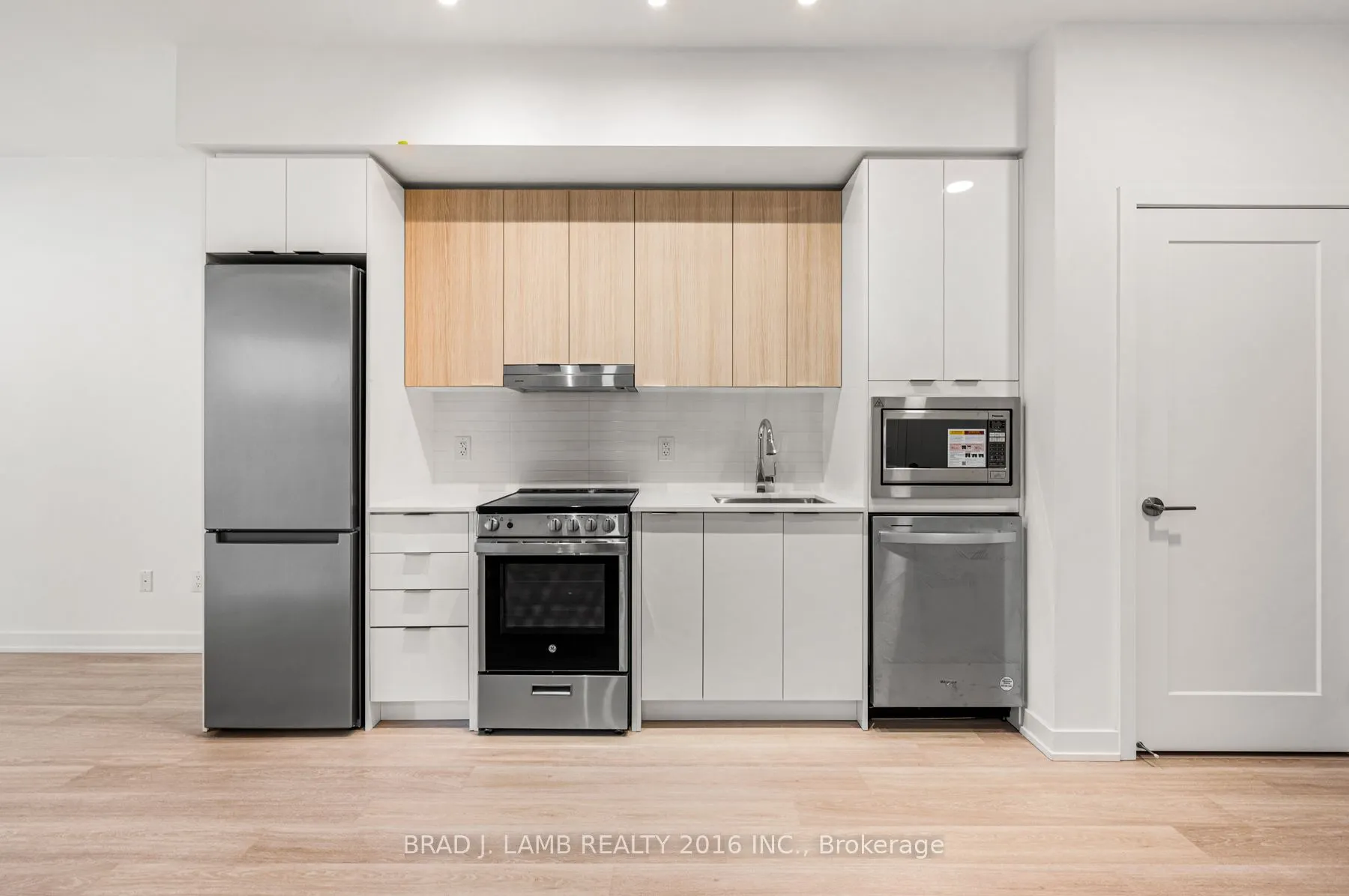 5105 Hurontario Street, #419