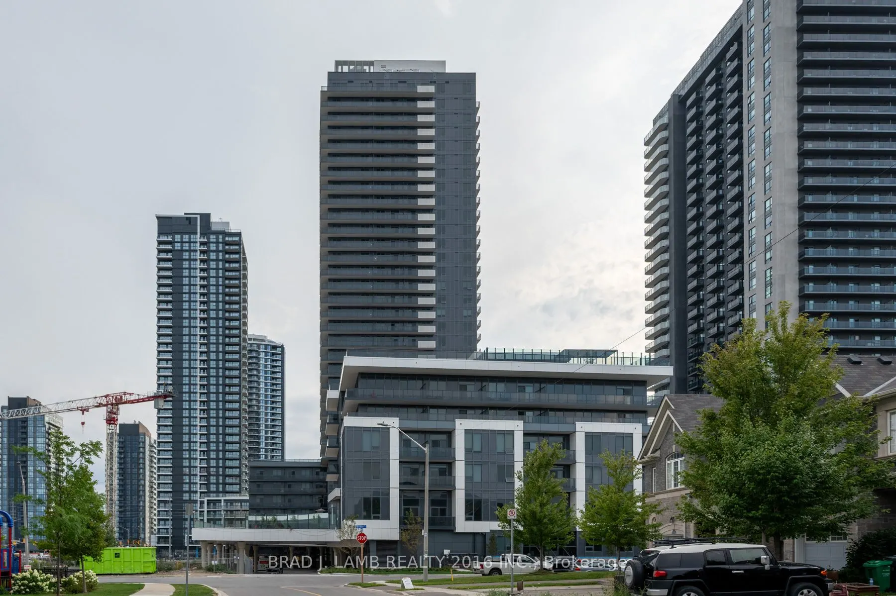 5105 Hurontario Street, #419