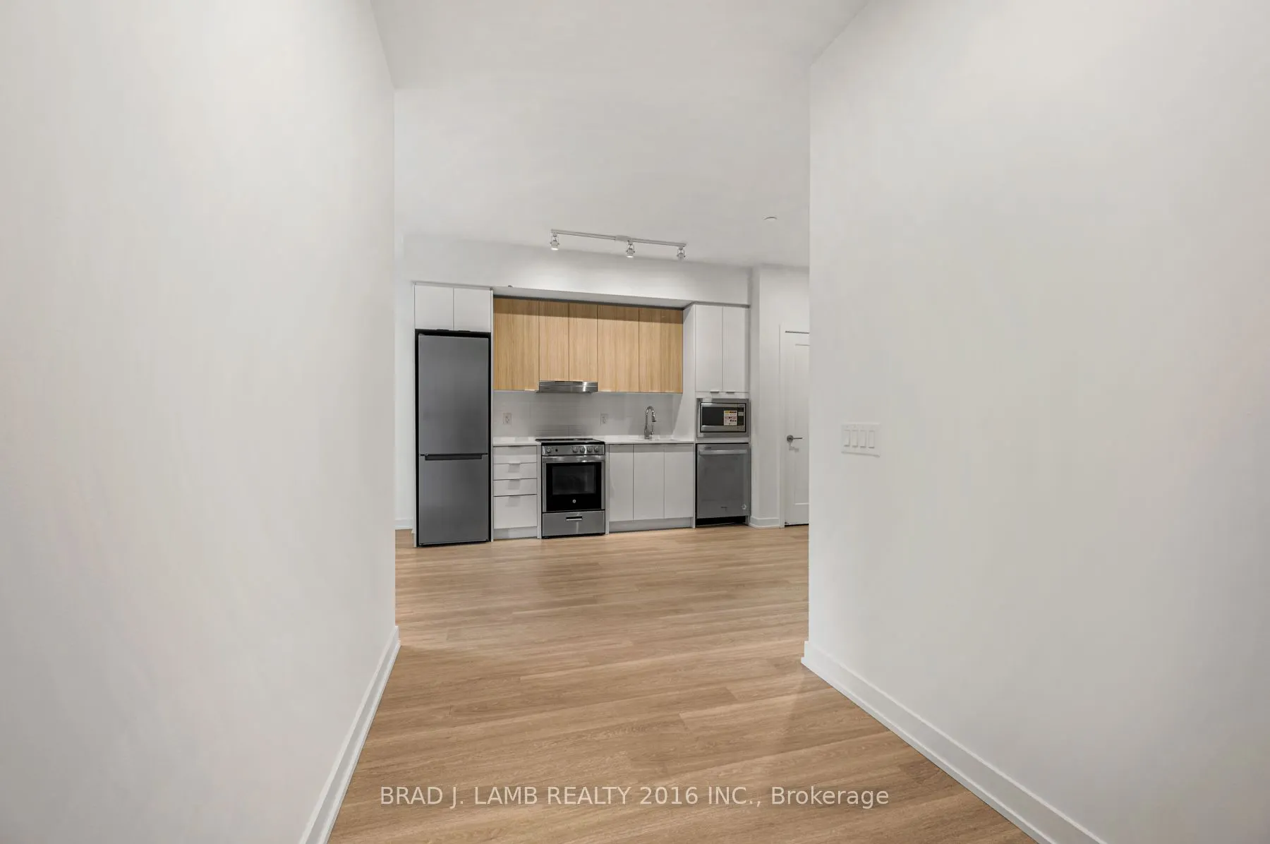 5105 Hurontario Street, #419