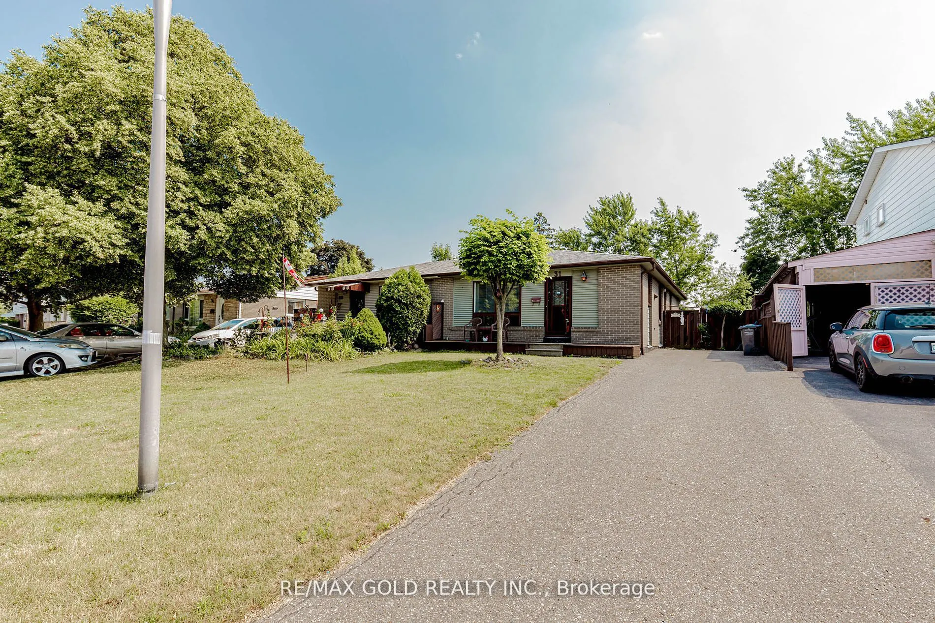 31 Fallingdale Crescent