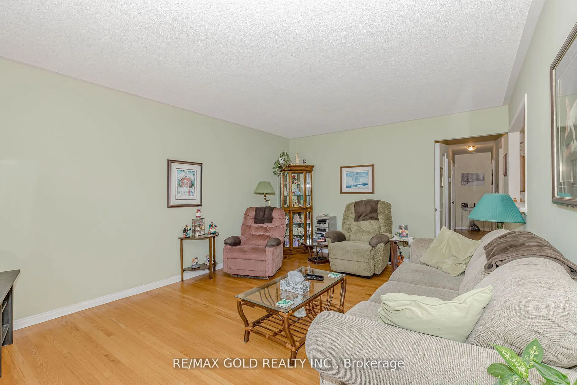 31 Fallingdale Crescent