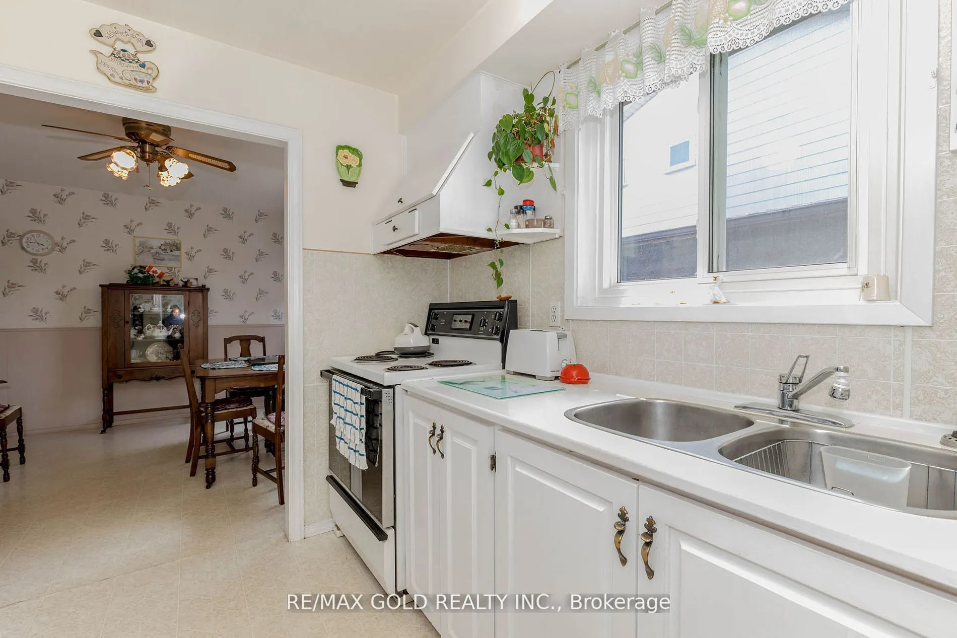 31 Fallingdale Crescent
