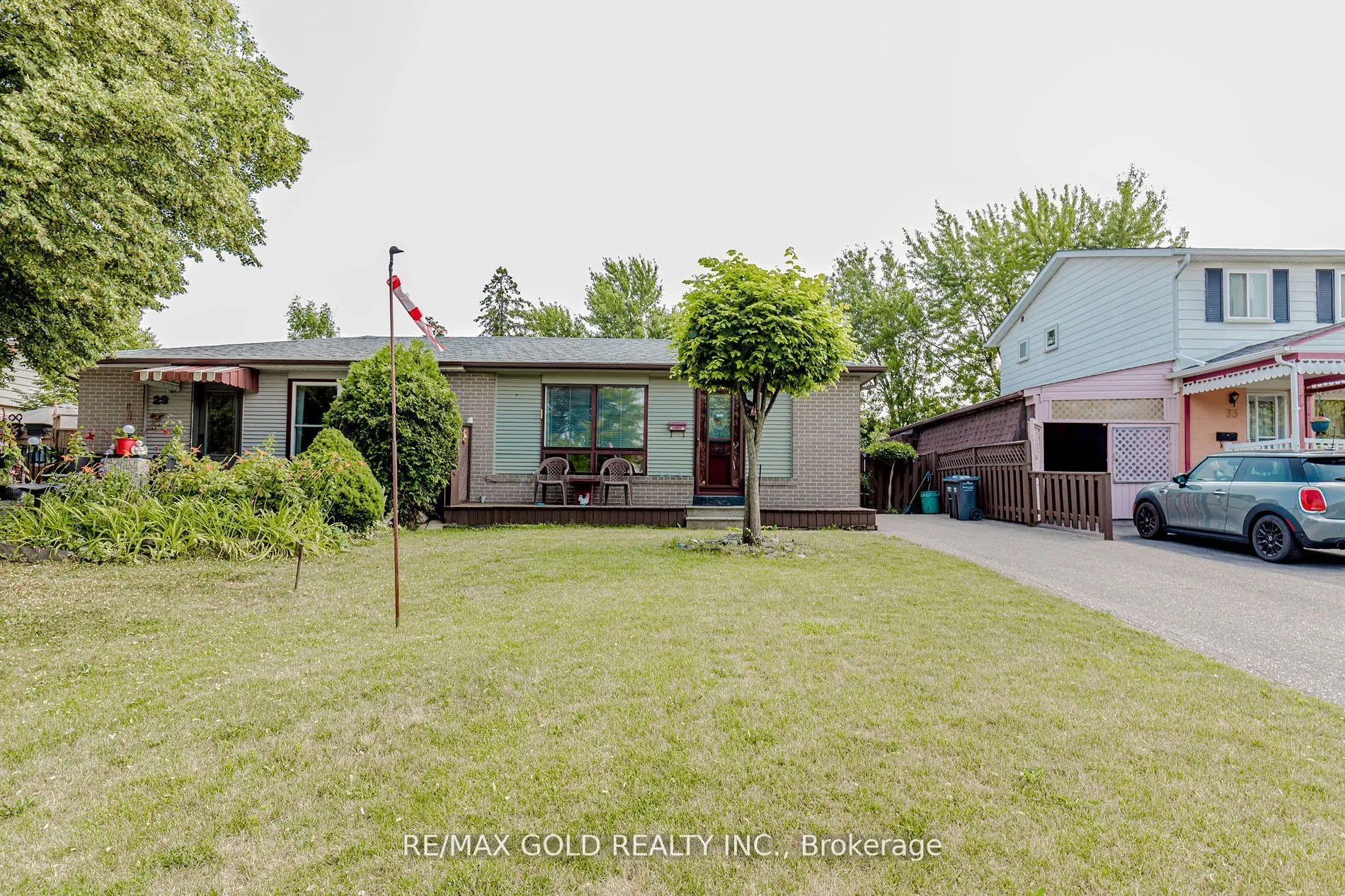 31 Fallingdale Crescent