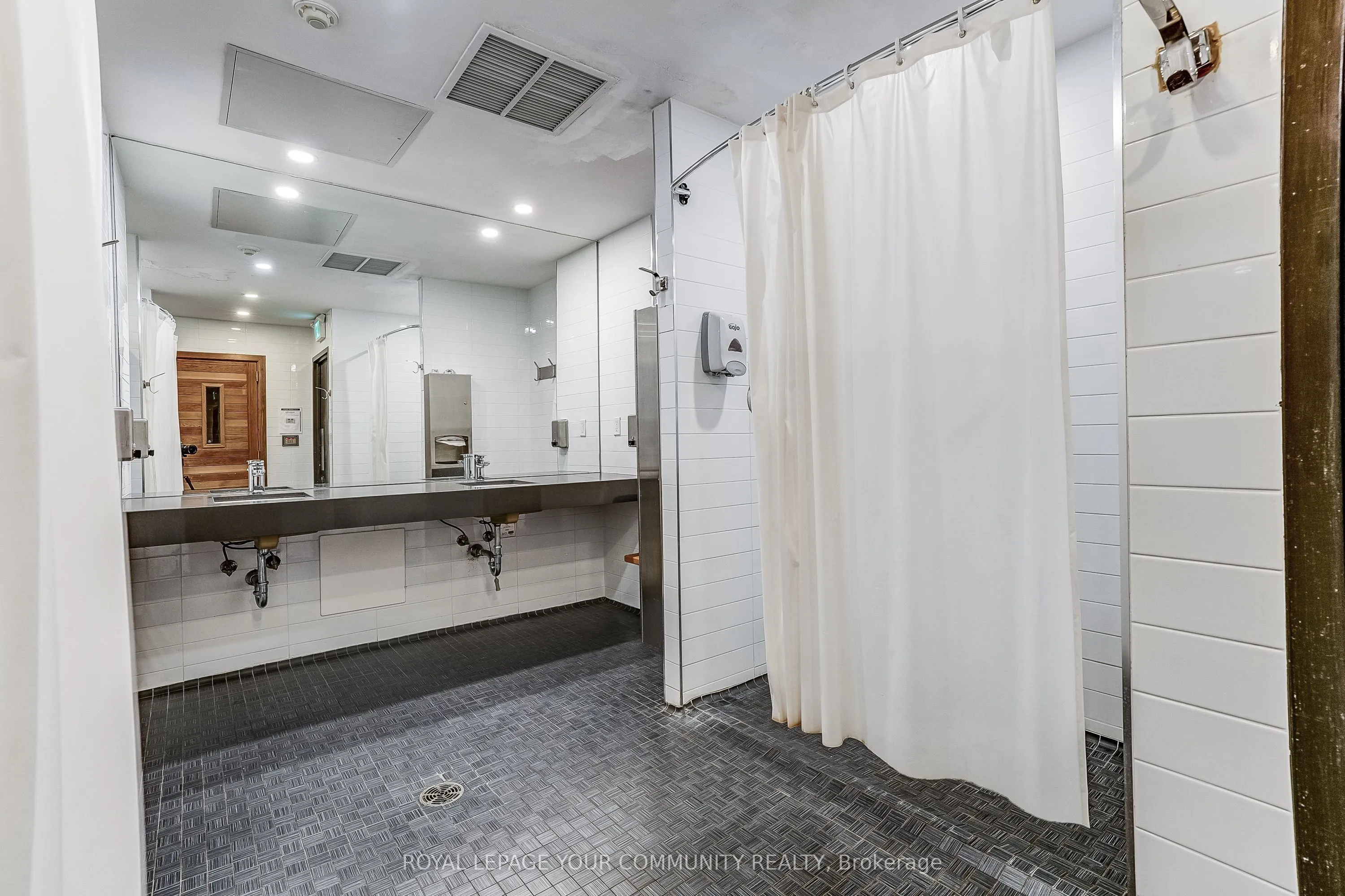 350 Webb Drive, #1208